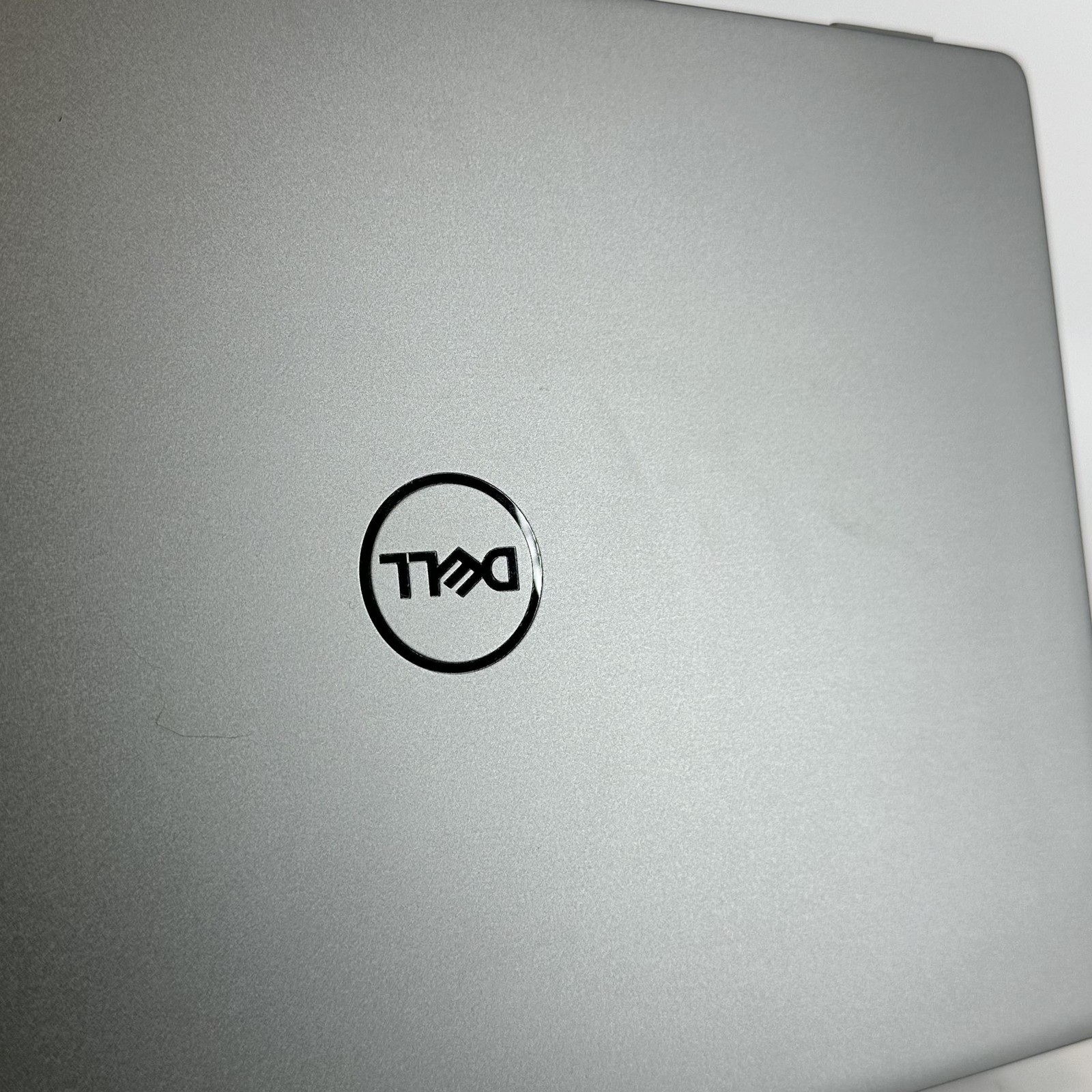 Dell Latitude 7450 14 Gray QHD+ TOUCH 3.8 GHz Ultra 7 165H 32GB 256GB SSD Good