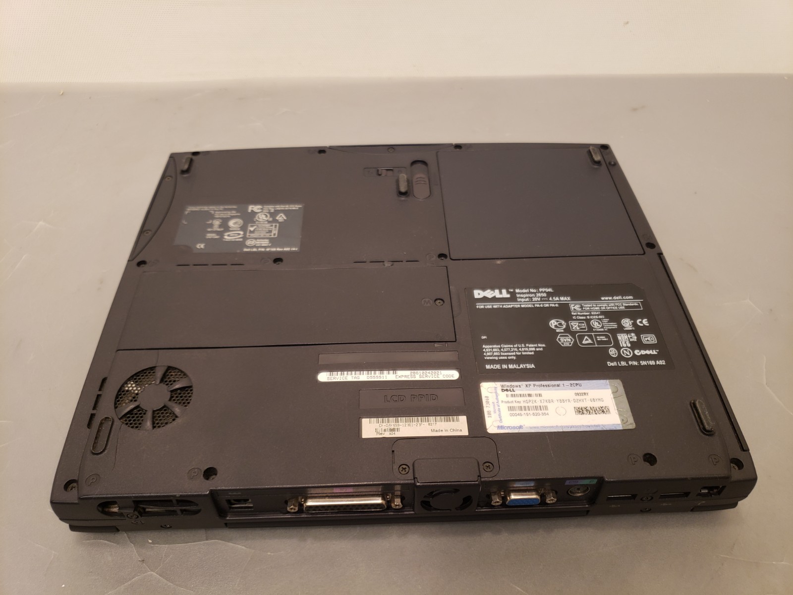 Vintage Dell Inspiron 2650 Intel Pentium 4 256MB 30GB WinXP Laptop AS-IS Read