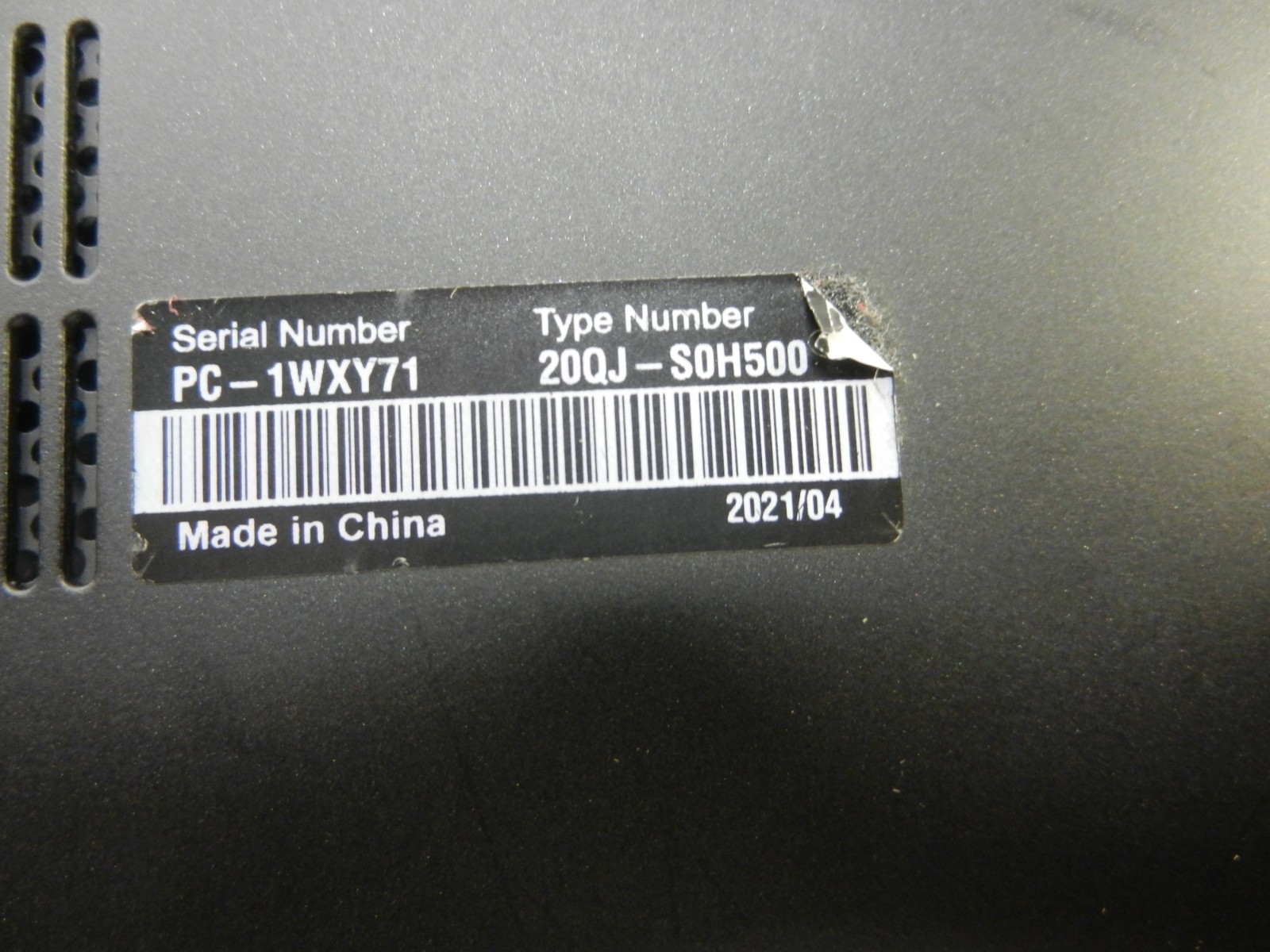 Lenovo ThinkPad T495s ** Ryzen 7 Pro 3700U @ 2.3GHz /8GB / NO HDD / NO BATTERY