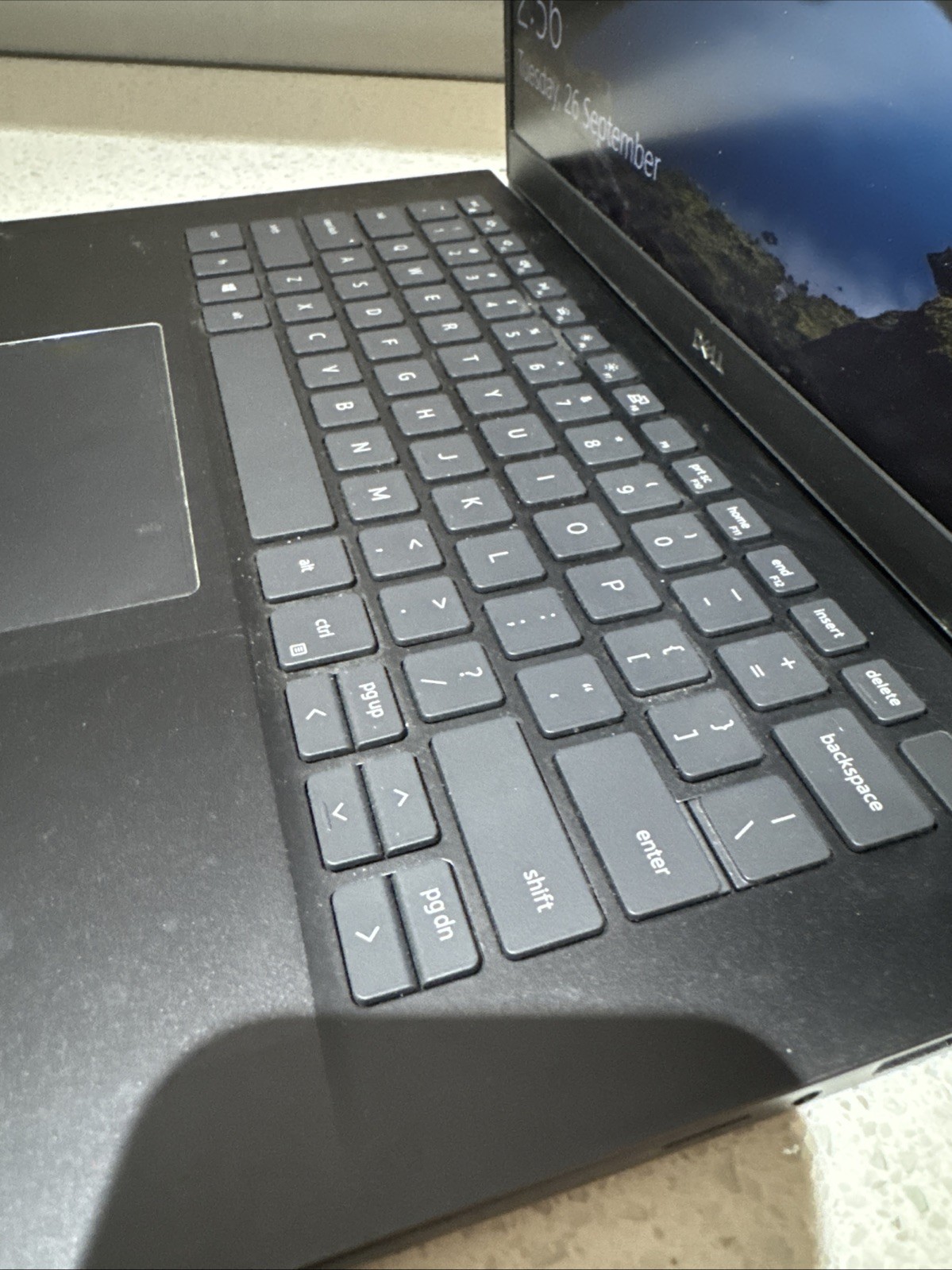 Dell Vostro 5402 Laptop 14″ Quad i5-1135G7 8GB 238GB Windows 10 Pro