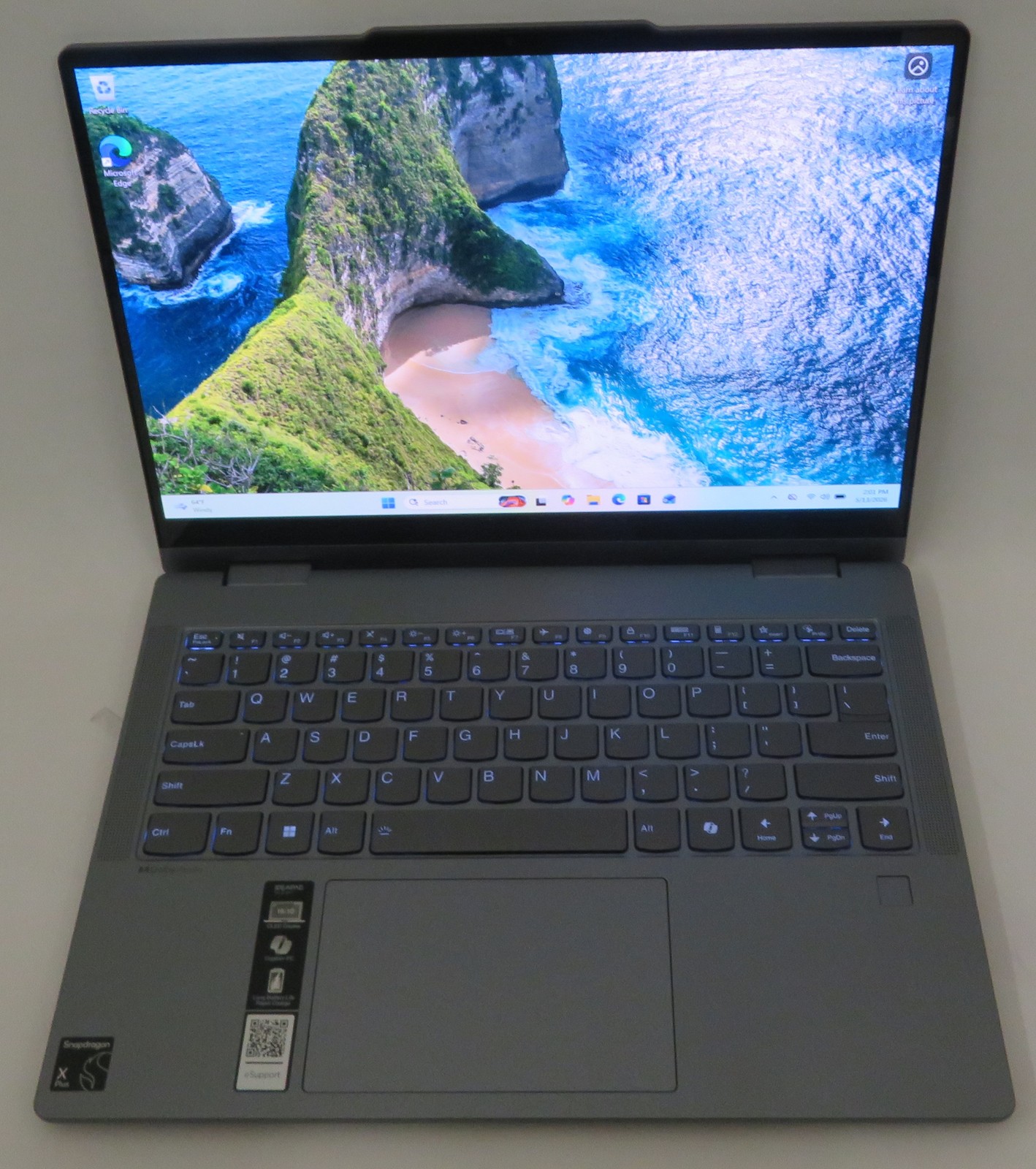 Lenovo Ideapad OLED 2in1 14Q8x9 Snapdragon X Plus X1P4200 – 16GB 1TB SSD Win 11