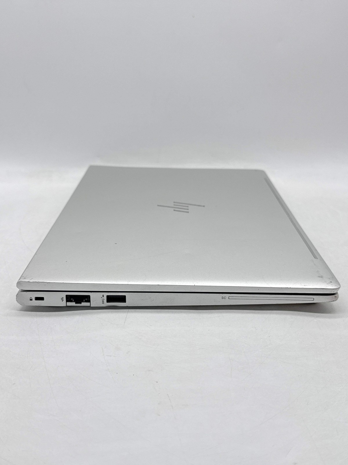 HP EliteBook 640 G10 14.0″ FHD Touch Core i5-1335U 1.30GHz 256GB SSD 8GB RAM