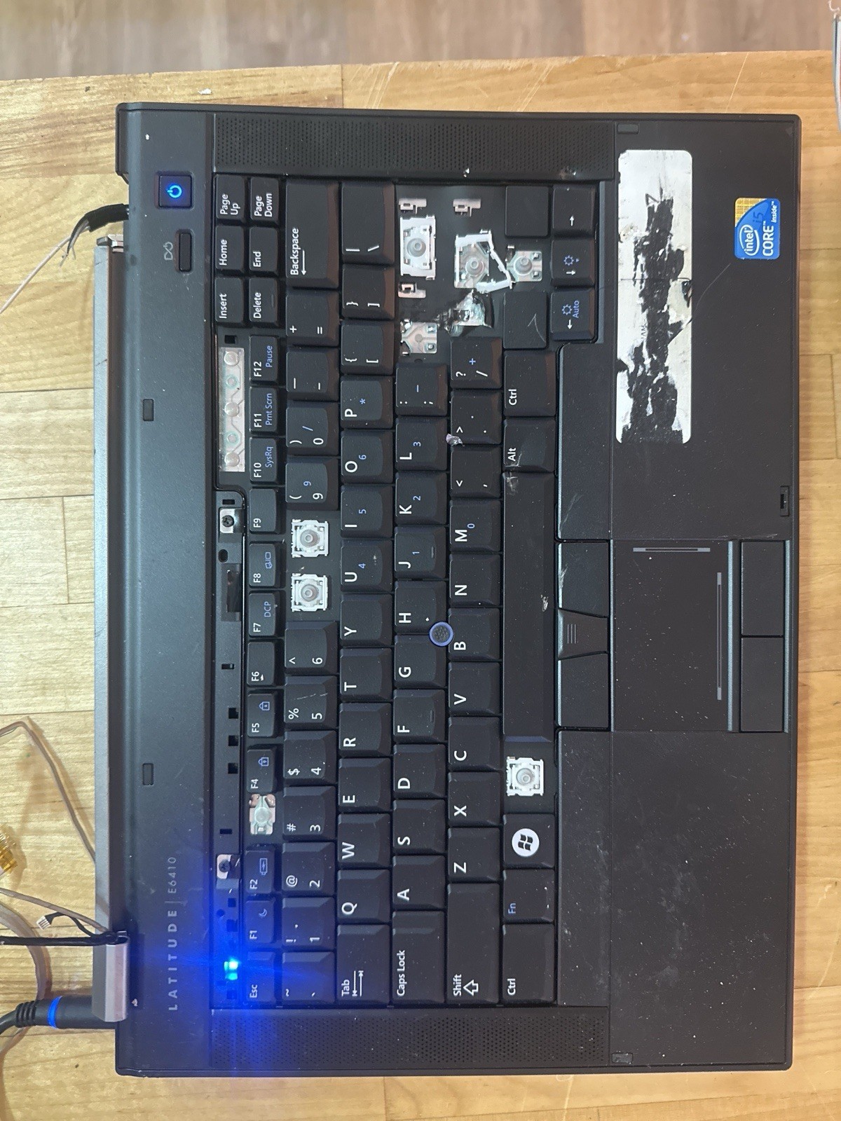 Dell Latitude E6410 Laptop Core i5 Parts/Repair Powers On No Screen No Charger