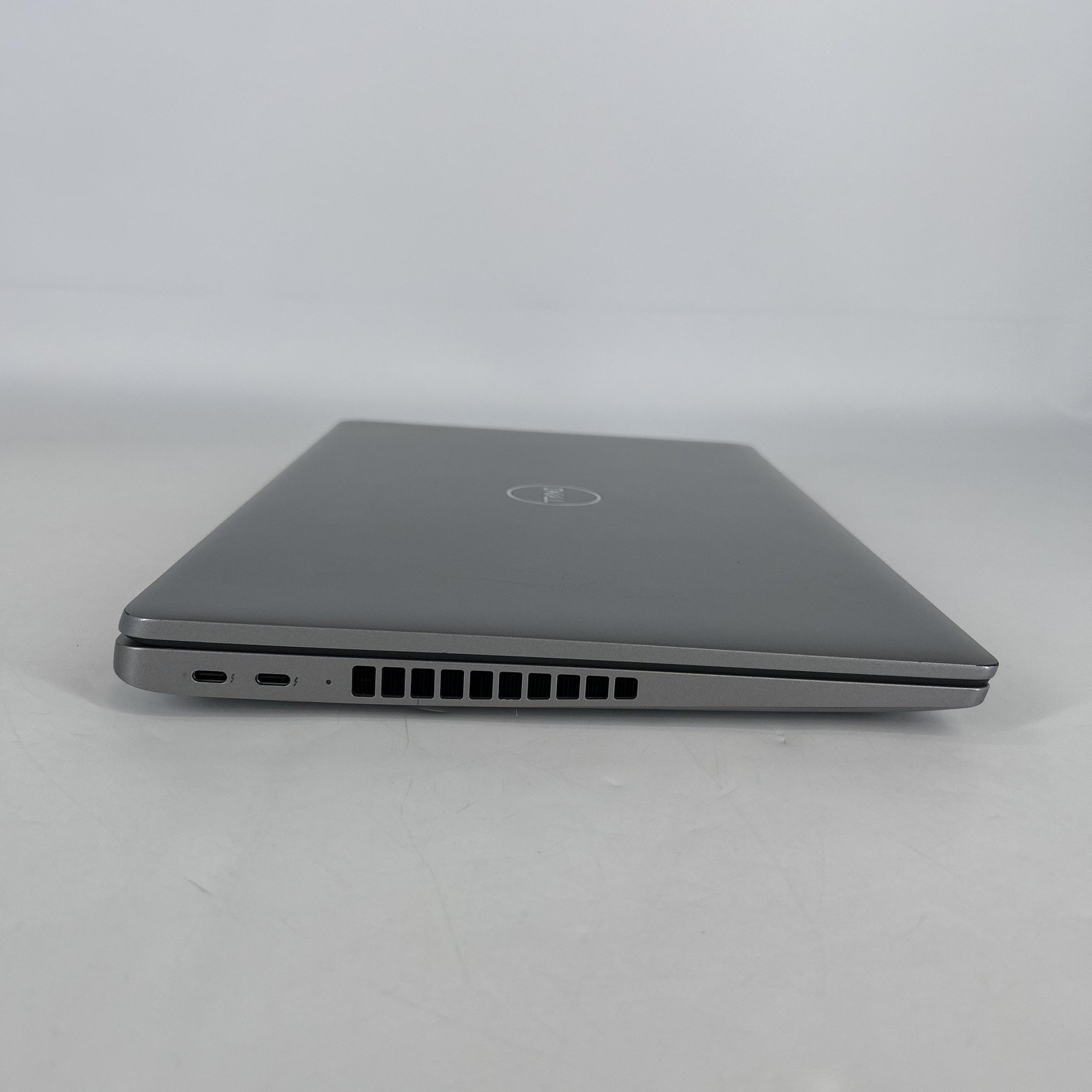 Dell Latitude 5540 15.6 FHD 1.9GHz i7-1370P 16GB 512GB SSD Very Good WHITE SPOTS