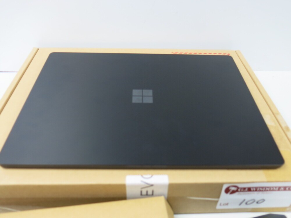 15″ Microsoft Surface Laptop 4 1979 Intel i7-1185G7@3.0GHz 32GB RAM 1 TB SSD QHD