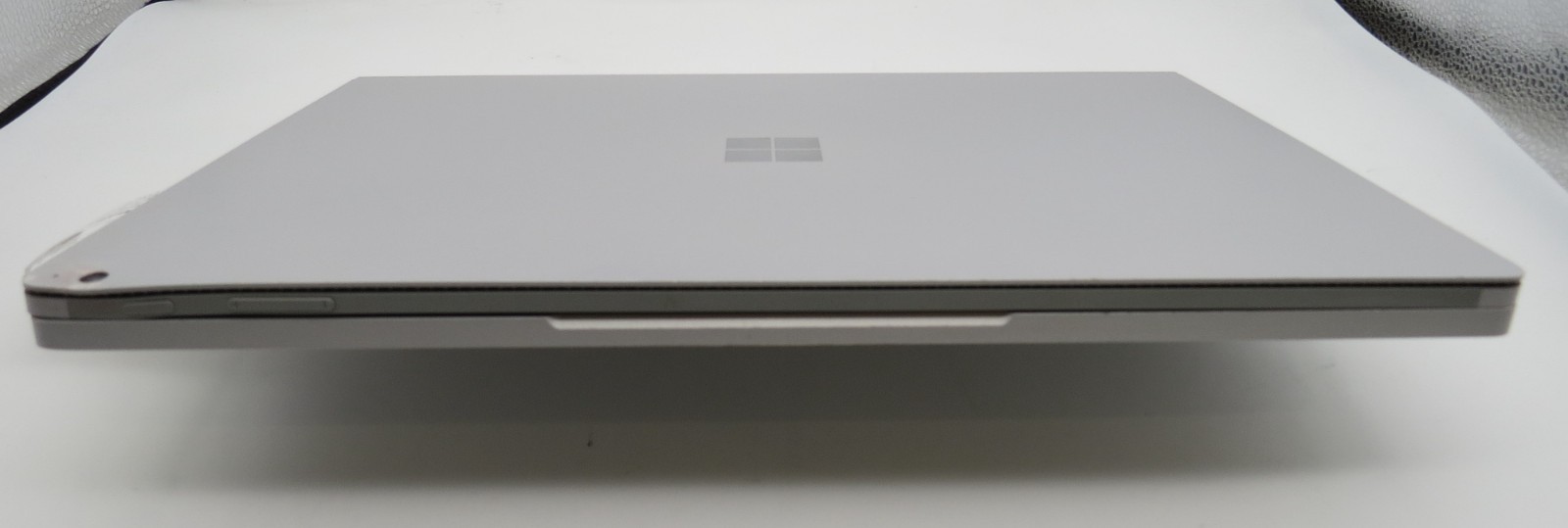 Microsoft Surface Book 3-15″-i7-1065G7@1.3GHz-16GB RAM-256GB-GTX 1660-NO OS