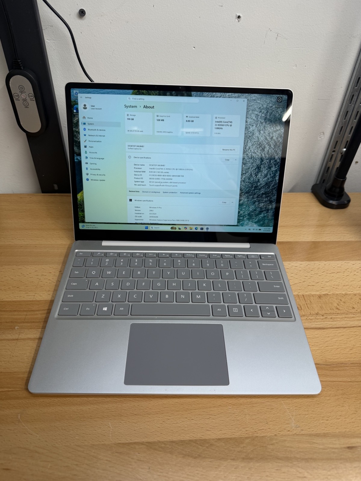 Microsoft Surface Laptop Go 1st Gen 1943 12.4″ i5-1035G1 1.0GHz 8GB RAM 128GB