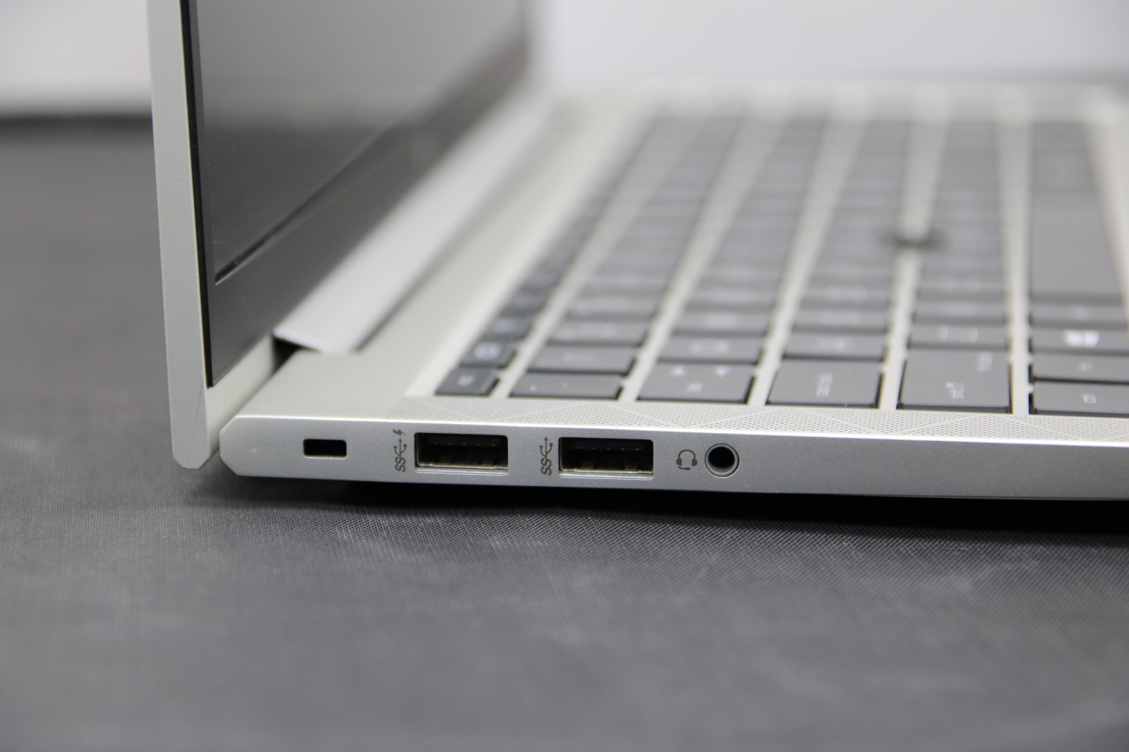 HP EliteBook 840 G8 – i5-1145G7 – 16GB, 512GB – Windows 11 Pro 14″, with Adapter