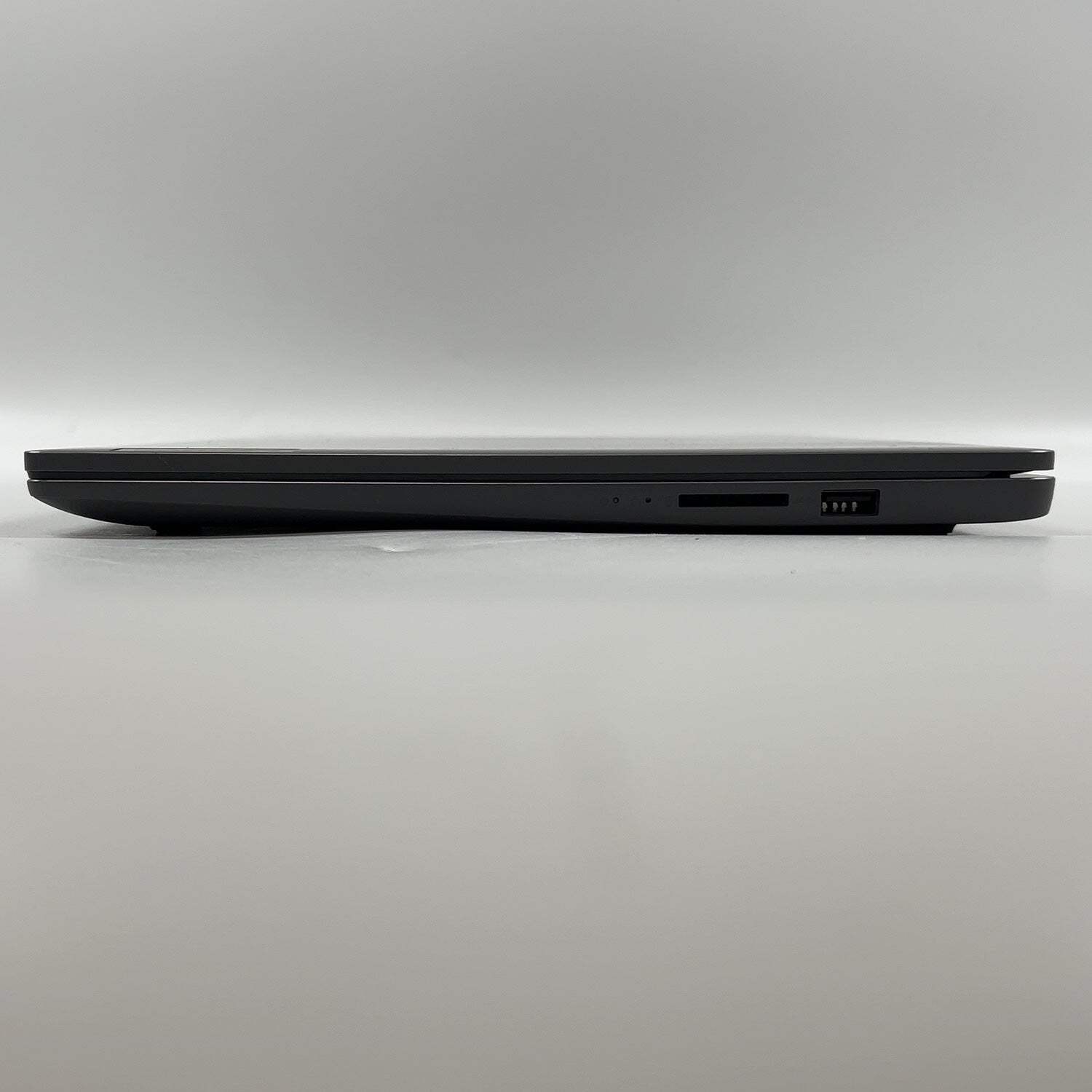 Lenovo IdeaPad Slim 3 15amn6 15.6″ Ryzen 5 7520U 2.8GHz 250GB SSD