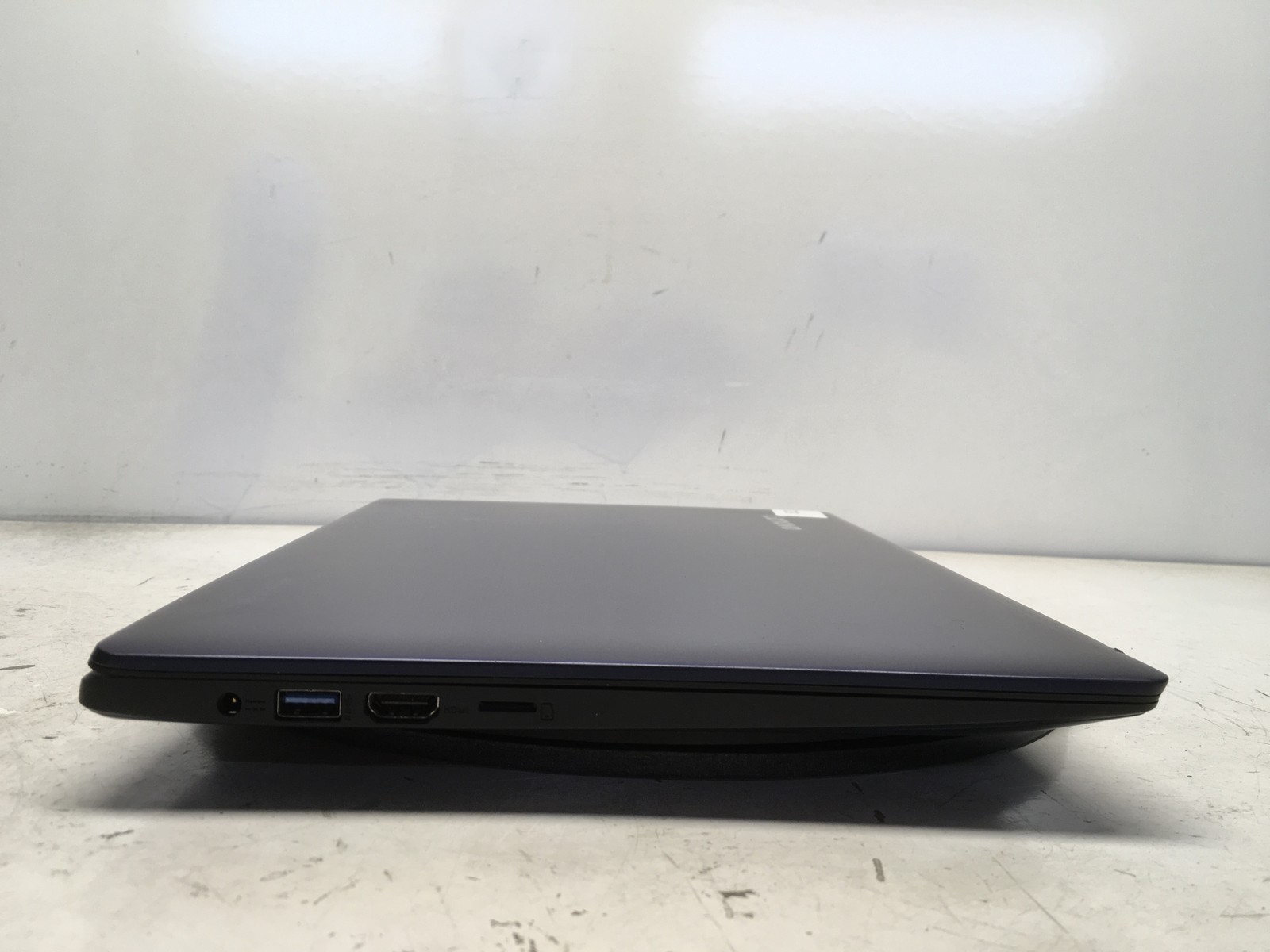 Lenovo IdeaPad 100S-14IBR Intel Celeron N3060 1.6GHz 2 GB NO HDD No Batt