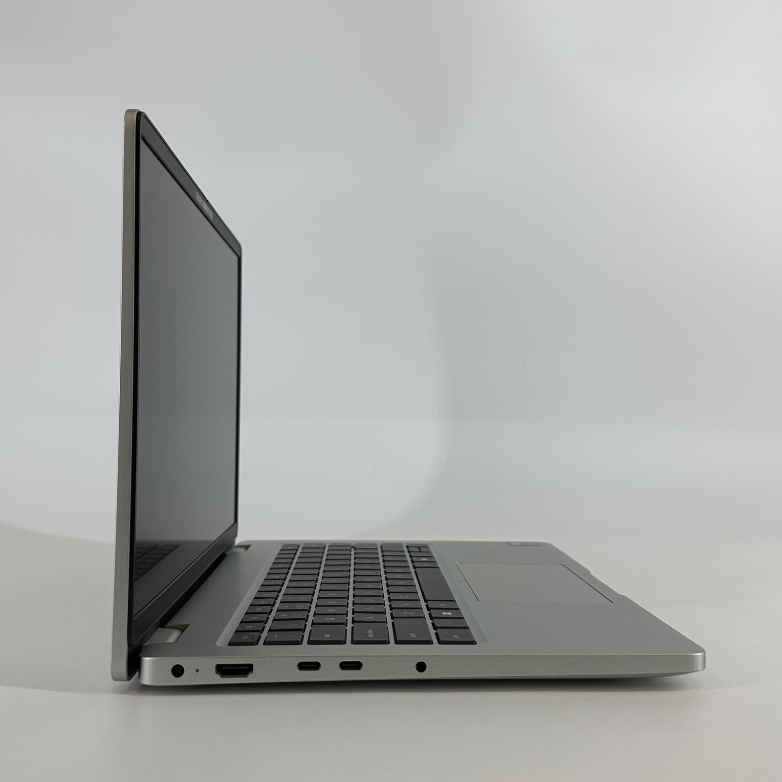 Dell Pro 14 PC14250 FHD+ 2.0 GHz Ultra 5 235U 16GB 512GB SSD Excellent