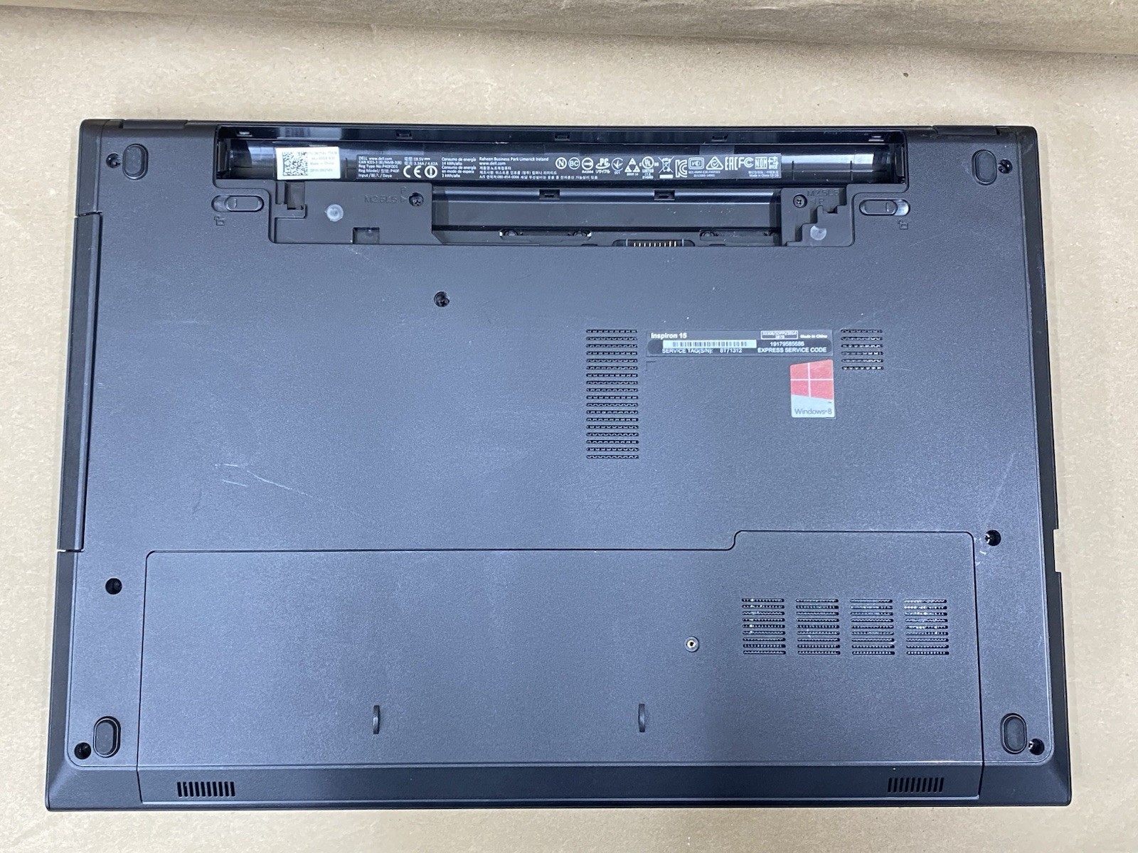 Lot of (4) Dell Inspiron 3542 – 15.5″ HD – i3-4030U – No RAM – NO HDD/ OS – READ