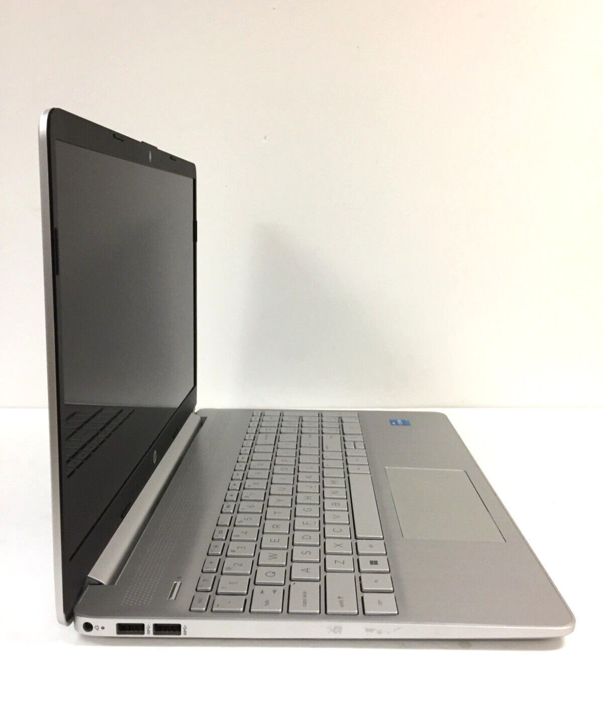 HP 15.6″ HD TouchScreen 15-dy2702dx Laptop/i3-1115G4/16GB/512GPCIE/Win 11 Pro