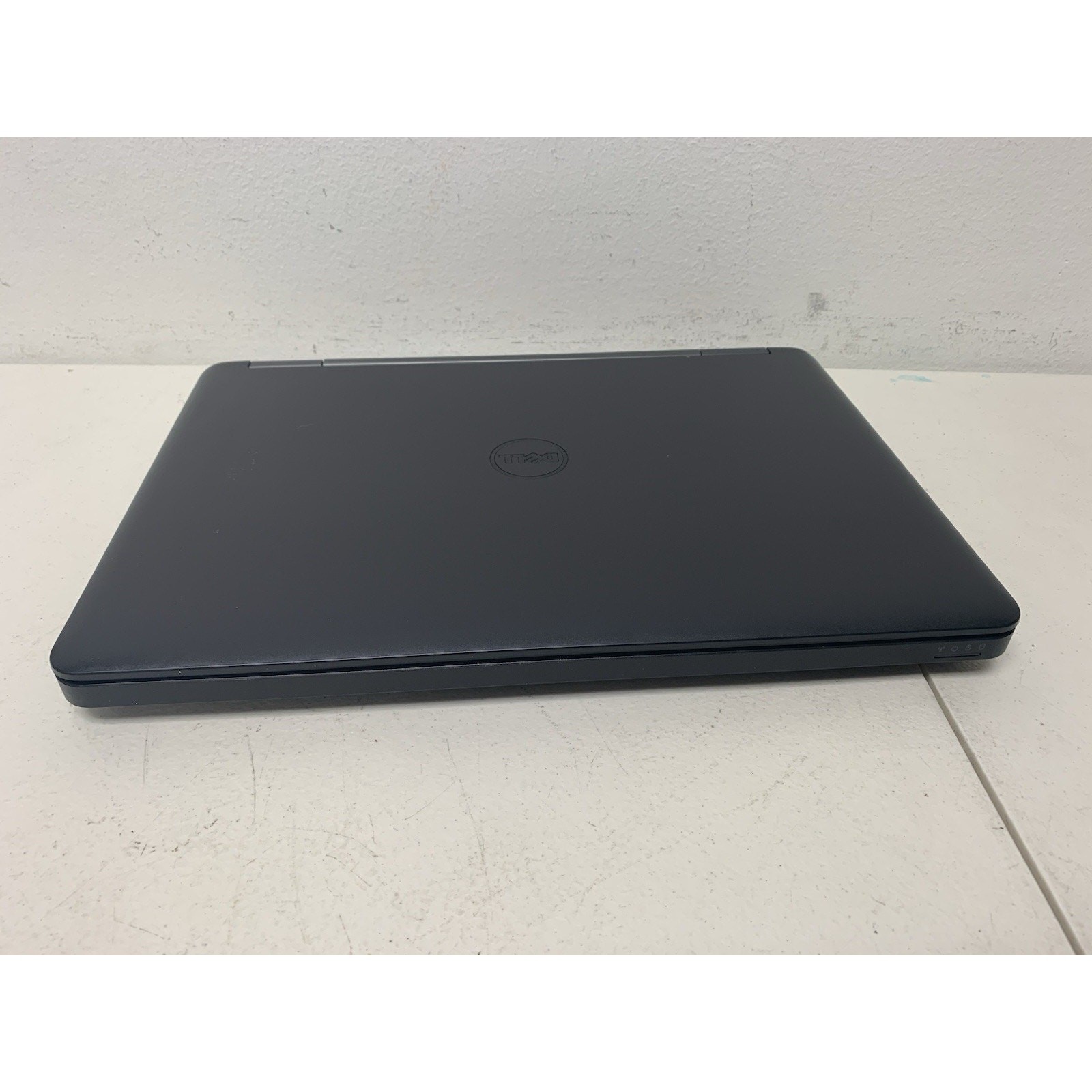 DELL LATITUDE E5440 /i3-4030U 1.9GHz 120GB SSD 4GB RAM Windows 10 Pro