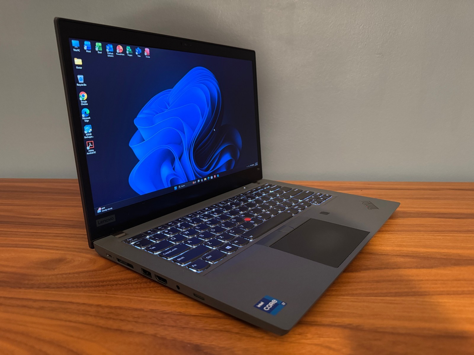 Lenovo Thinkpad T14 Gen 2 Touchscreen Laptop Intel Core i7-1165G7 512GB W11 Pro