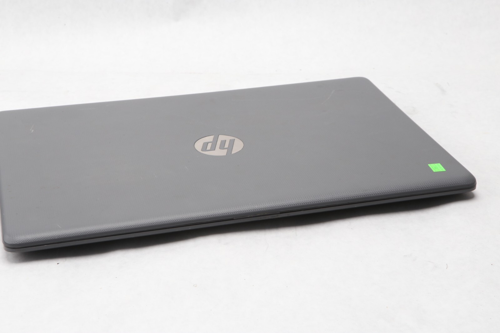 HP 15-bs051od 15.6″ / Intel Core i3-7100U @ 2.40GHz 6GB RAM 240gb SSD WIN 10 E42