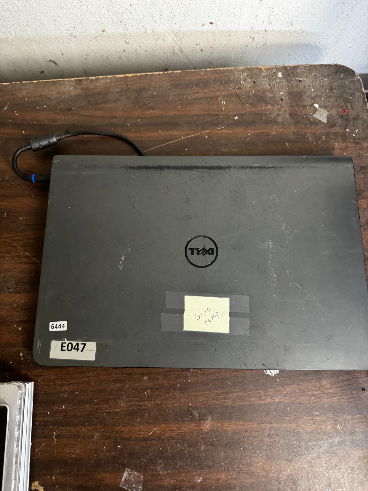Dell Latitude 3550 Intel Celeron 3205U laptop For Parts/Repair #6444