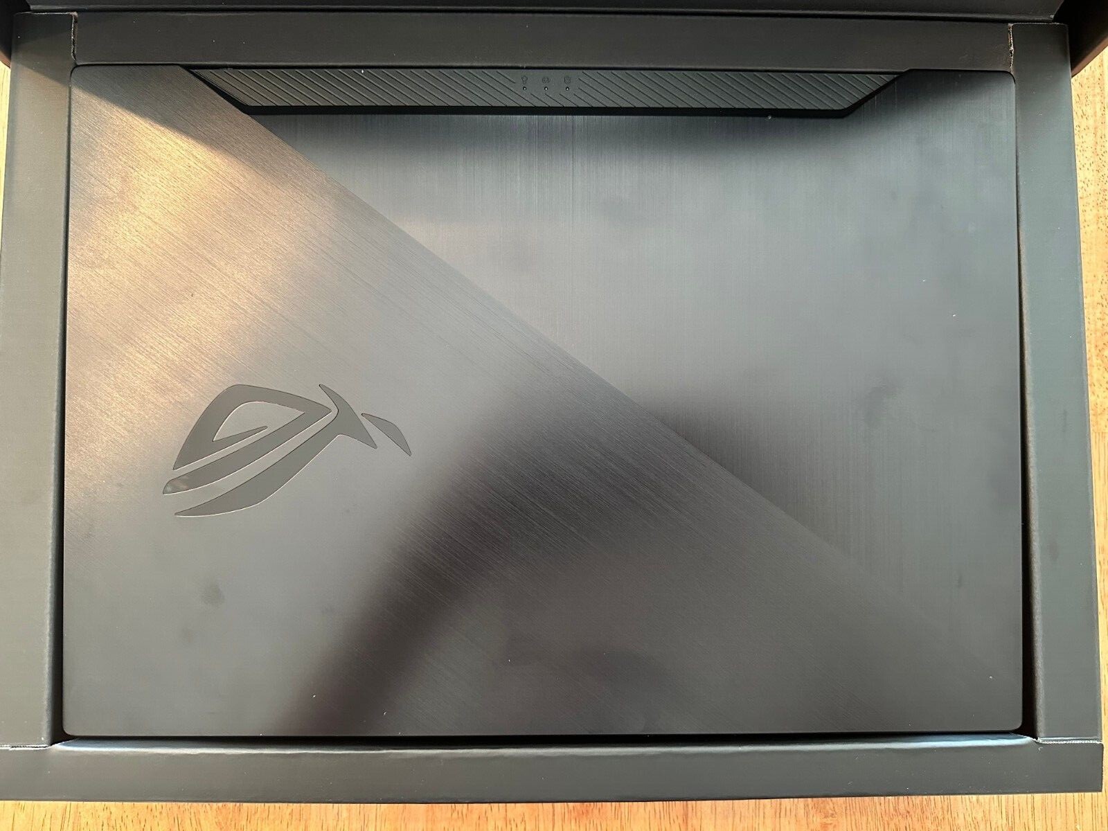 ASUS Zephyrus 15.6″ 120Hz (AMD Ryzen 7 3.70GHz, 24GB RAM, 1 TB SSD, GTX 1660Ti)
