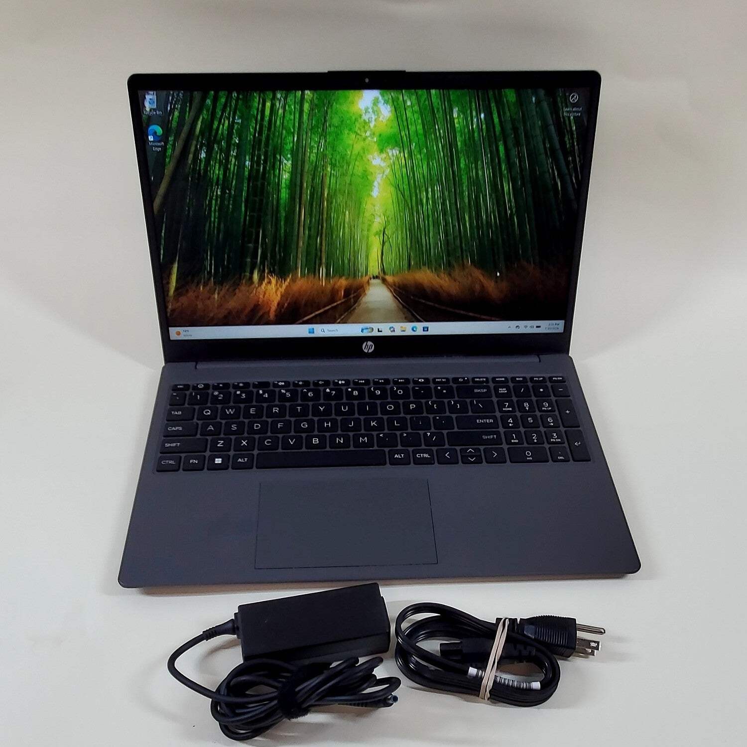 HP 255 G10 15.6″ Ryzen 7 7730U 2.0GHz 16GB RAM 512GB SSD READ