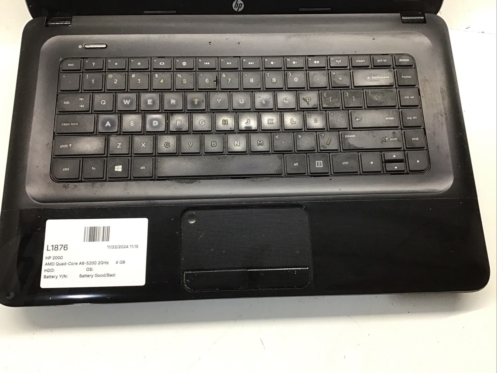 HP 2000-2D22DX AMD Quad-Core A6-5200 2GHz 4 GB NO HDD No Batt Cracked Screen