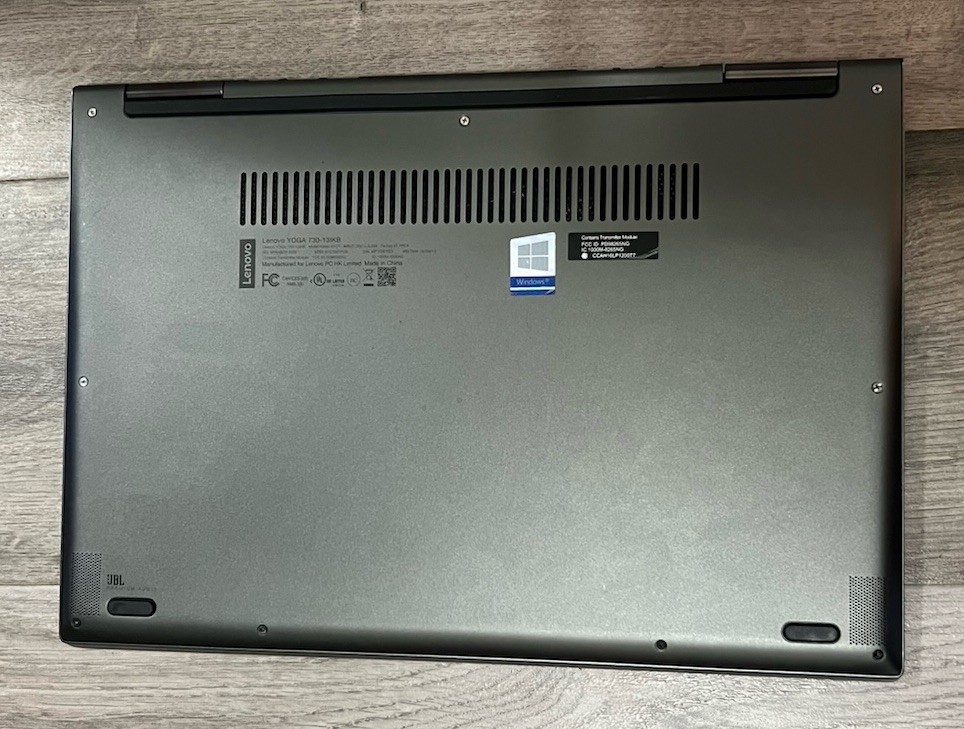 Lenovo Yoga 13.3” Touchscreen Laptop i7 8th Gen CPU 8GB 120GB SSD Win 11H + AC