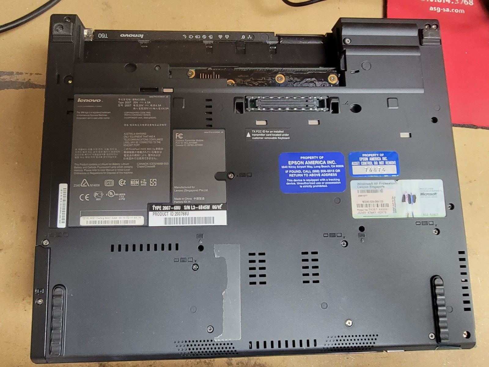 Lenovo T60 LAPTOP – INTEL CORE DUO – 2GB RAM – PARTS ONLY – Broken Screen