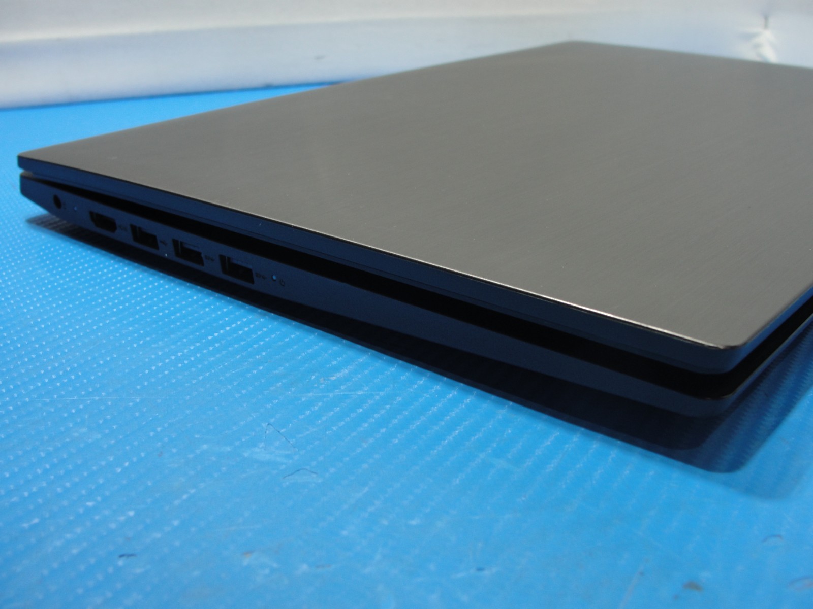 Lenovo IdeaPad S145-15API 15.6″ FHD AMD Ryzen 5 3500U 2.1GHz 8GB 256GB Win11Home