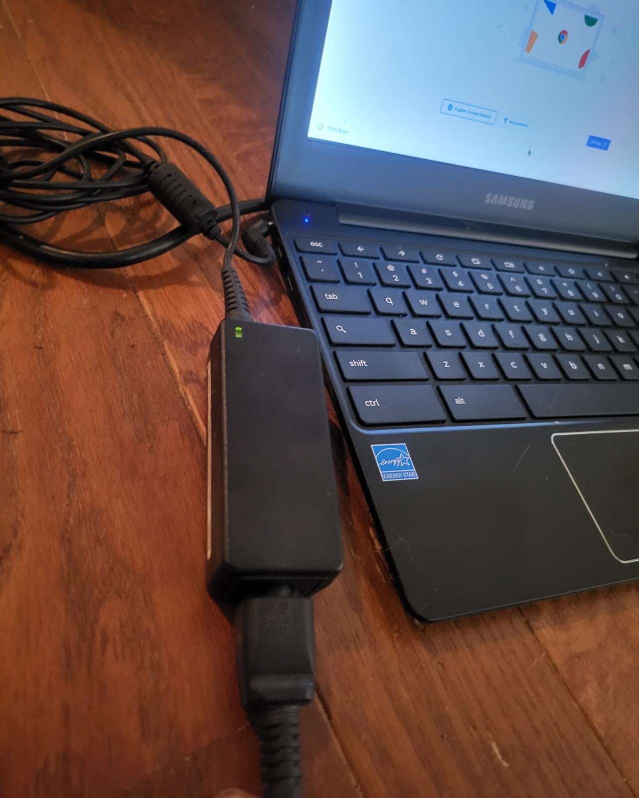SAMSUNG XE503C12-K01US 11.6″ CHROMEBOOK 2 COMPUTER With Box Mouse Manual Charge