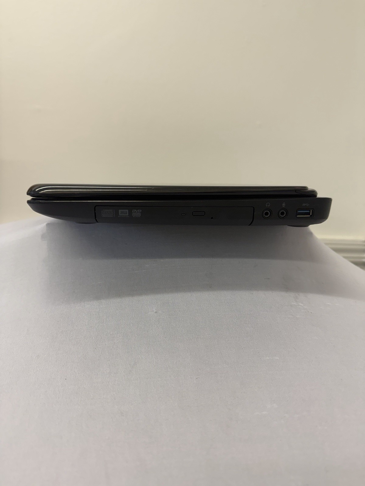 Dell Inspiron N5110 Laptop – Intel i3-2310M – RAM 4GB – Read Des