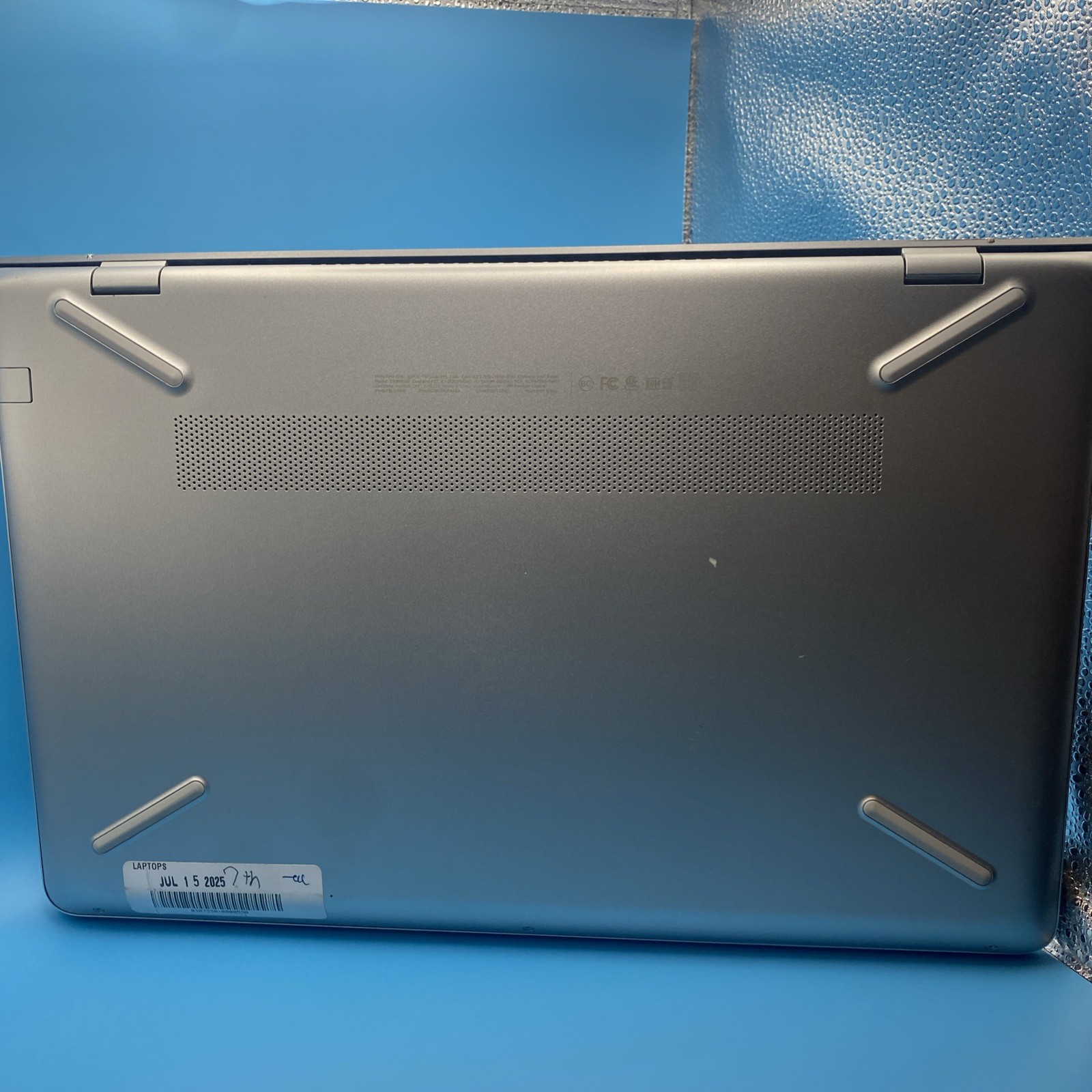 HP PAVILION 15-CC561ST | INTEL CORE I5-7200U 2.50GHZ| 256GB| 8GB RAM| W11Pro +AC