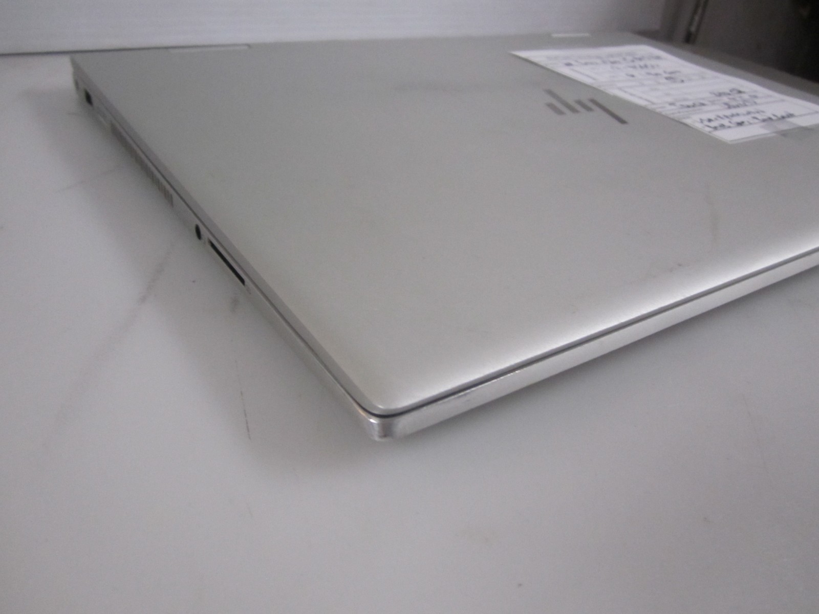 HP Envy x360 15m-dr0xxx Touch i7-8565U 16GB 240GB M2SSD UBUNTU LAPTOP + AC