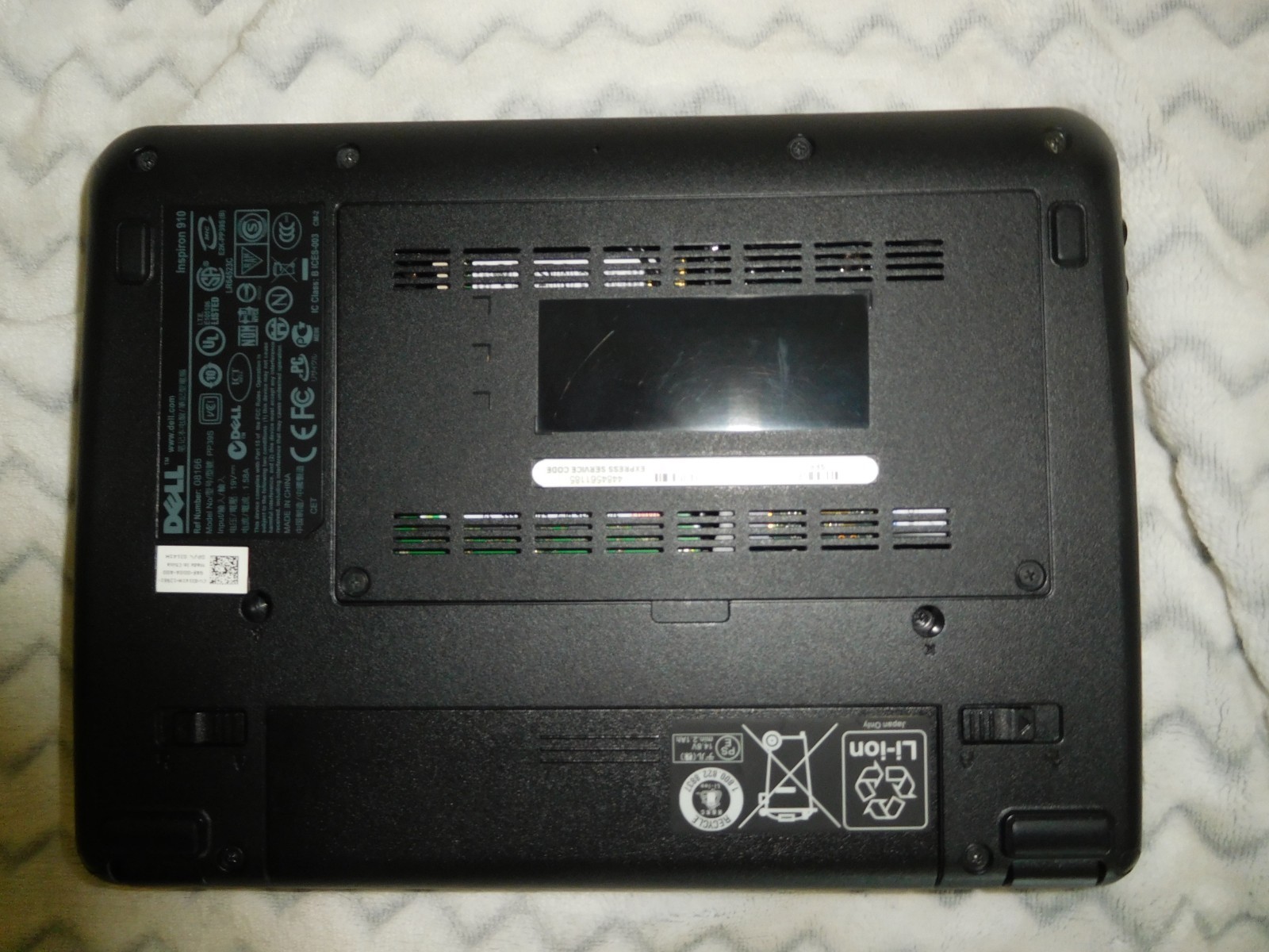 Dell Mini Inspiron 910 — Parts?