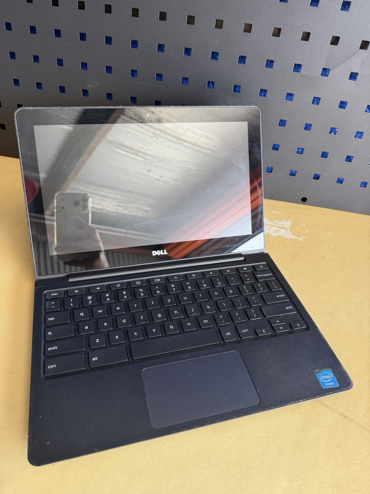 Dell Chromebook 11 CB1C13 Laptop 11.6” -No Charger AS-IS