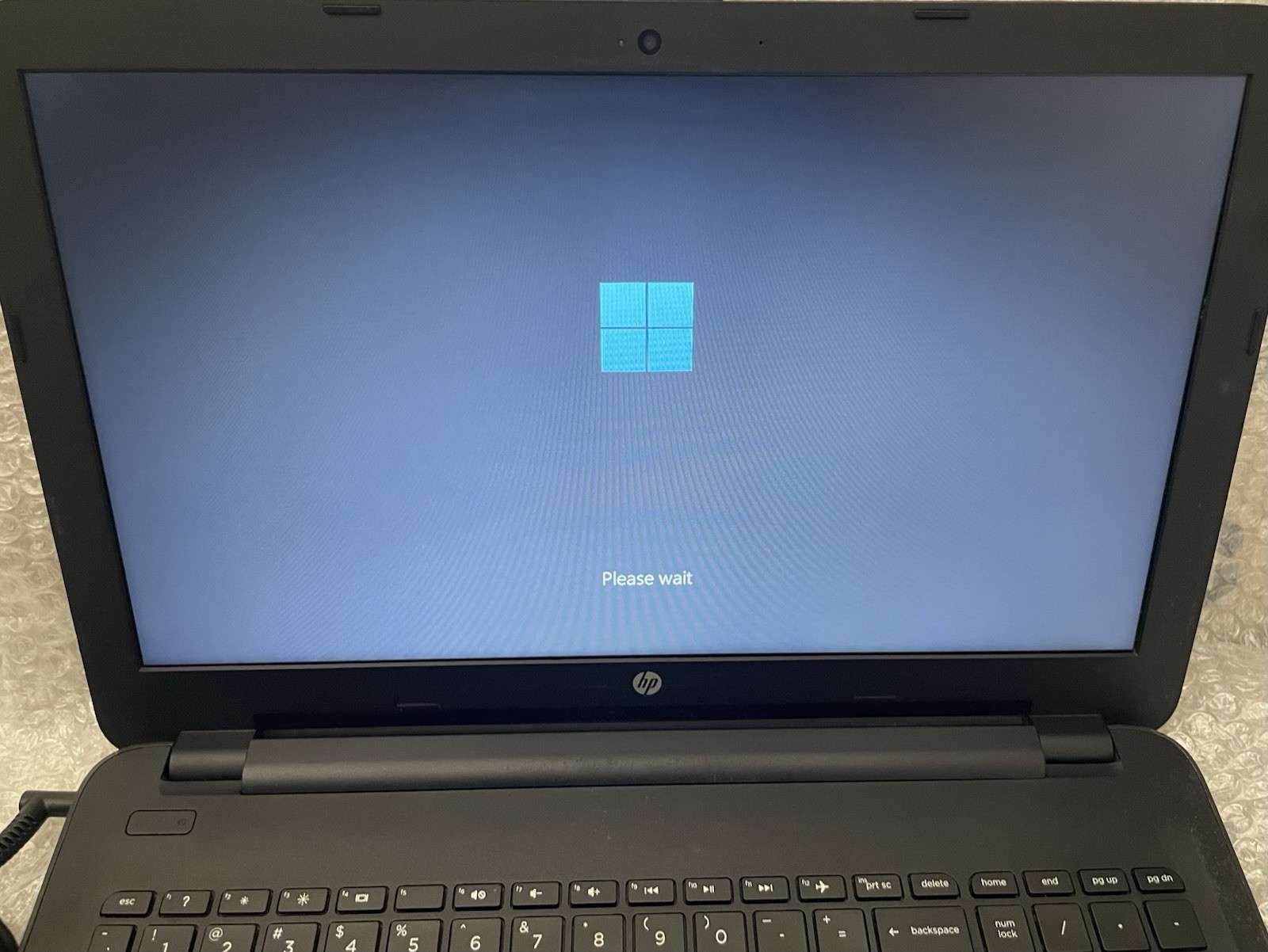 HP 250 G5 Laptop 15.6″ i5-6200U @2.30GHz 4GBRAM 500GB VGA HDMI