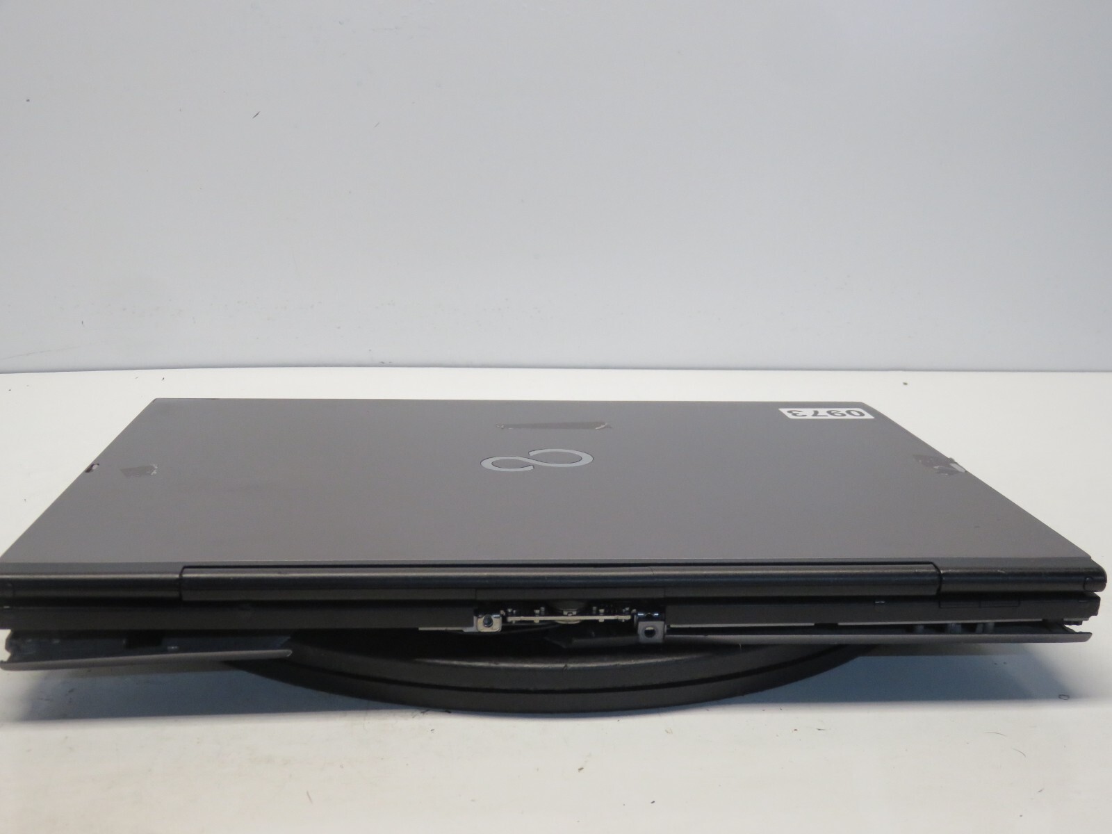 Fujitsu Lifebook T935 Intel Core i5-5300U CPU @2.30GHz 2GB NO HDD No Batt READ