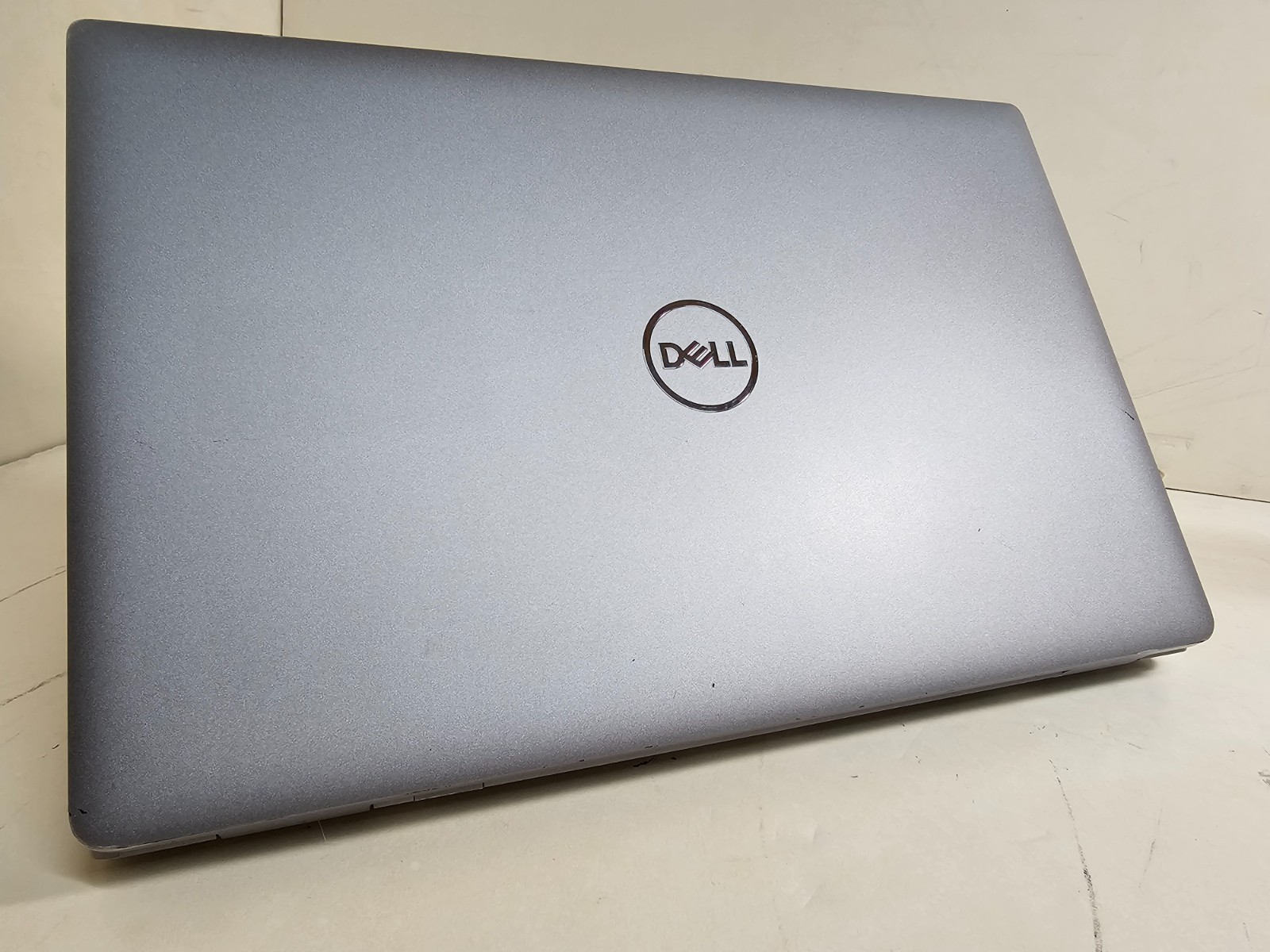 Dell Latitude 5520 Laptop – 2.6 GHz i5-1145G7 16GB 512GB 15.6″ Touchscreen – SP5