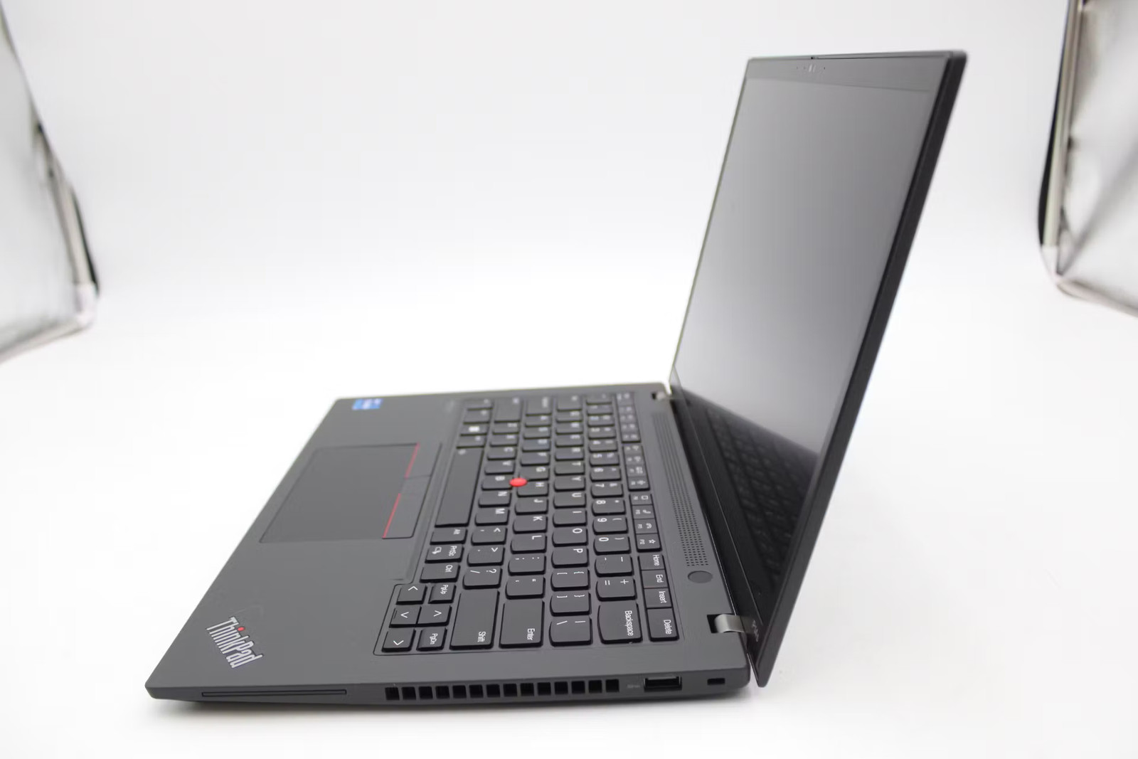 Lenovo ThinkPad P14s Gen 3 Used 14″ i7-1260P, 512GB NVMe, 16GB RAM, T550