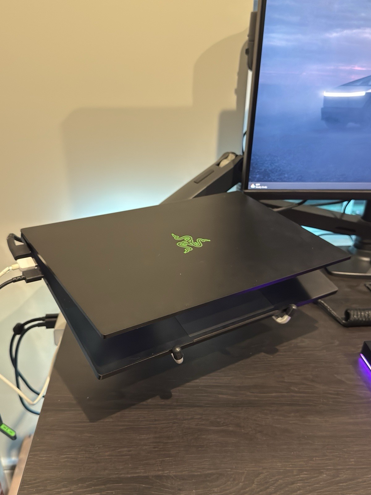 Razer Blade 15 (2018) – GTX 1060 – i7-8750H – 64GB RAM – 512GB SSD (No Battery)