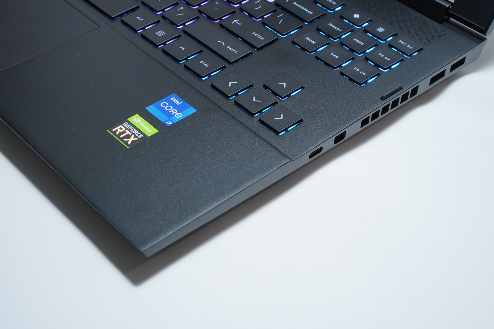 HP OMEN 15-ek1010nr 15.6″ 144Hz Gaming Laptop i7-11800H 16GB 1TB RTX 3060