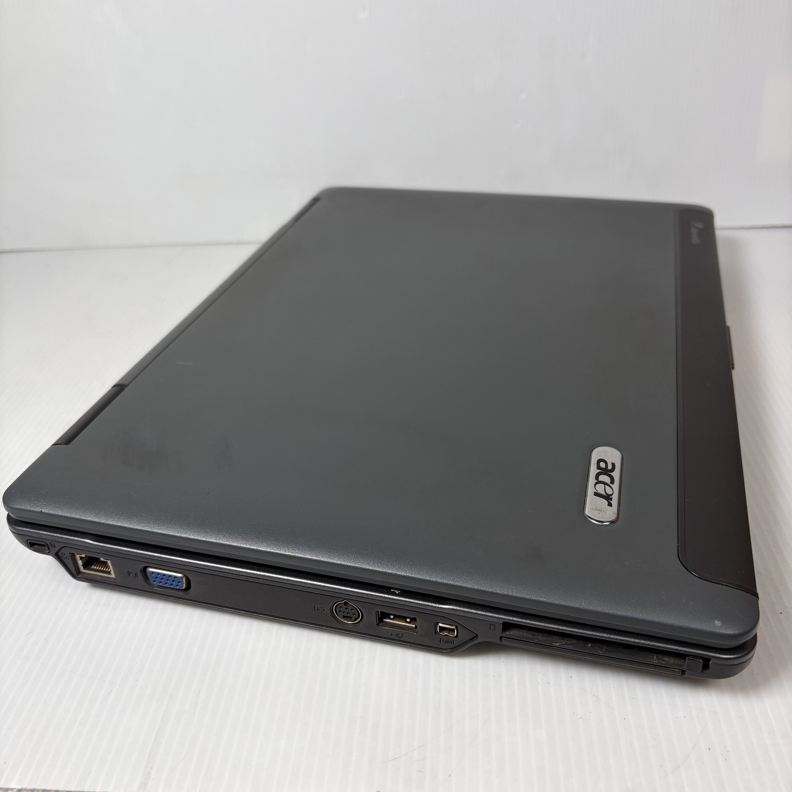 AS IS Acer TravelMate 5720-6722 15.4″ Laptop Intel Core 2 Duo 120GB HDD Win XP