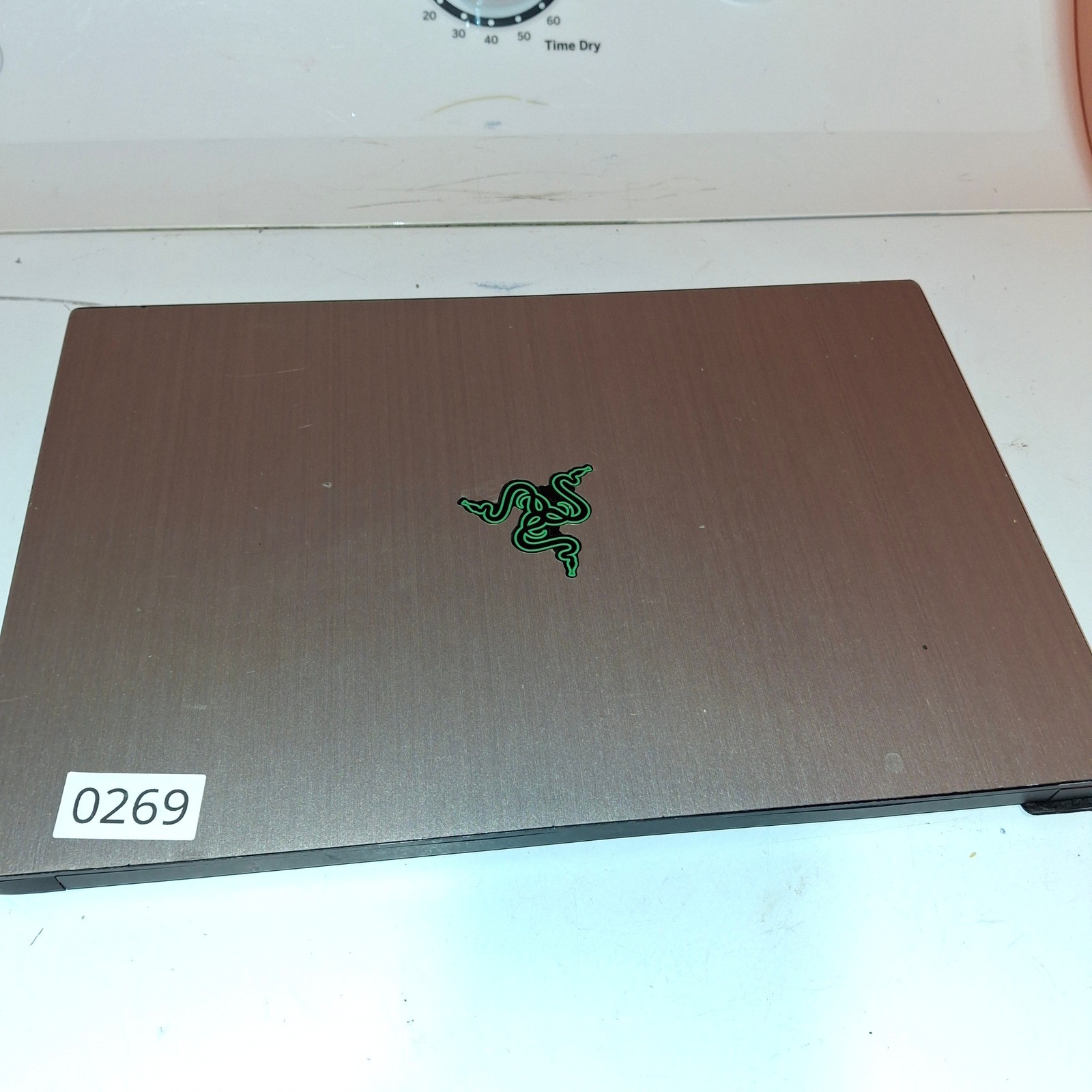 Razer Blade 15 Base Gaming Laptop 16GB RAM 512GB SSD RC30-0328 RED FOR PARTS