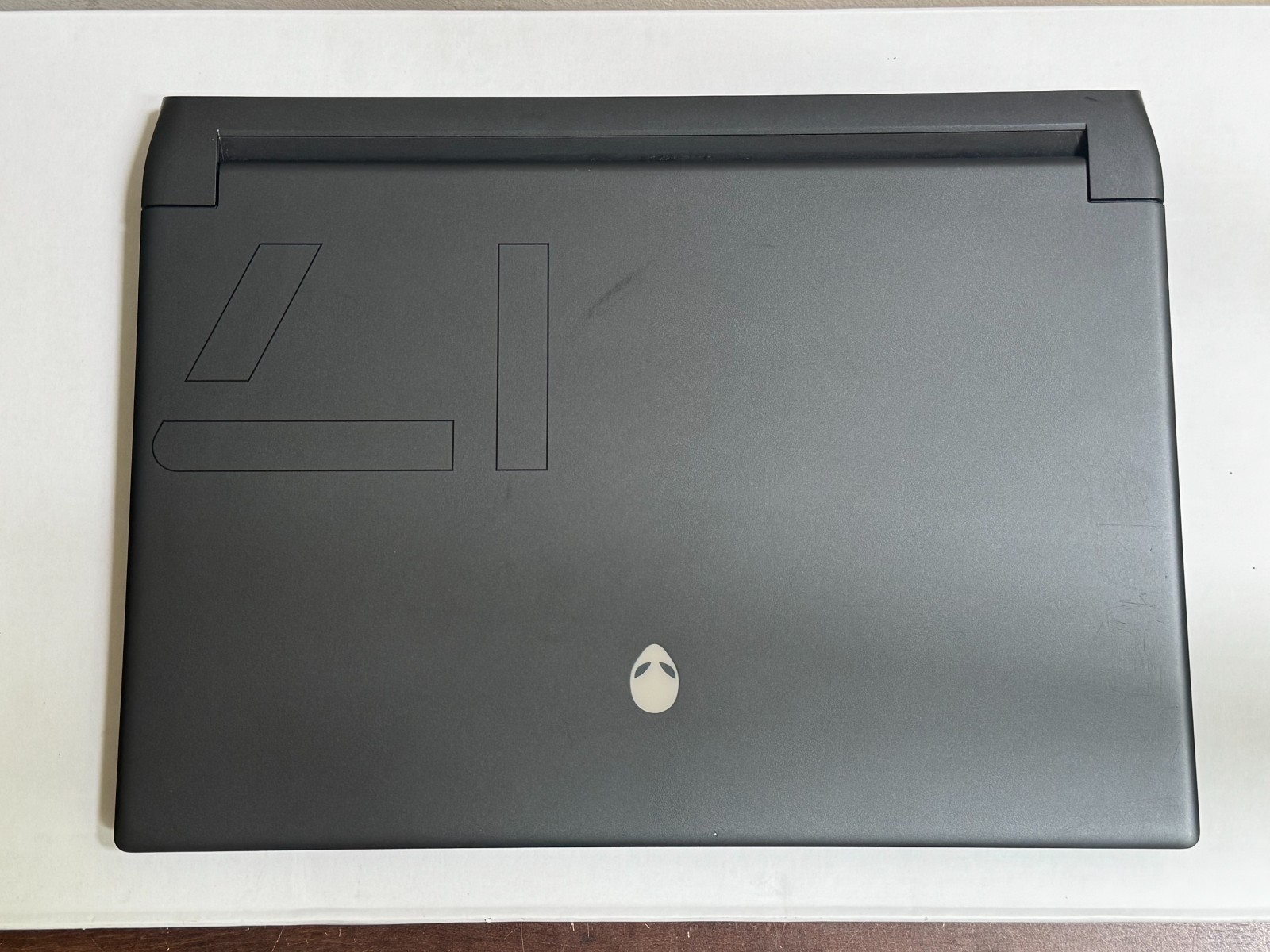 Alienware M17 R5 480Hz AMD Ryzen 9 6900HX 16GB 1TB/SSD RTX 3080 Gaming Laptop