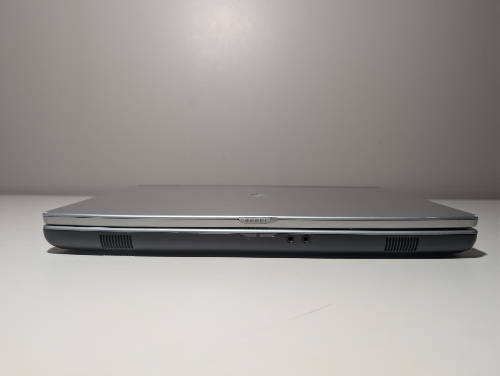15″ Gateway M465-E | Core 2 Duo T5500 4GB RAM 320GB HDD | Win 7 Pro | DVD