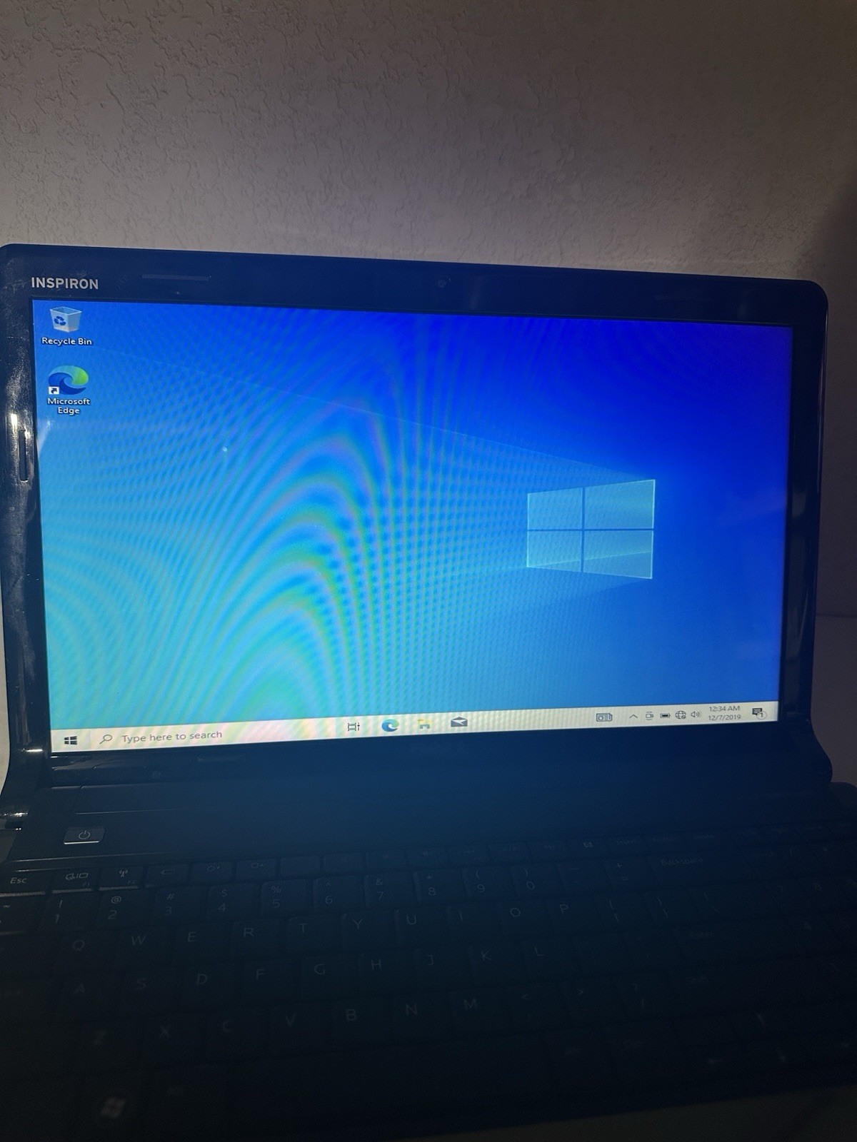 Dell Inspiron 1564 15.6” Laptop i3 2.13GHz 4GB RAM Windows 10 Home w/ Charger