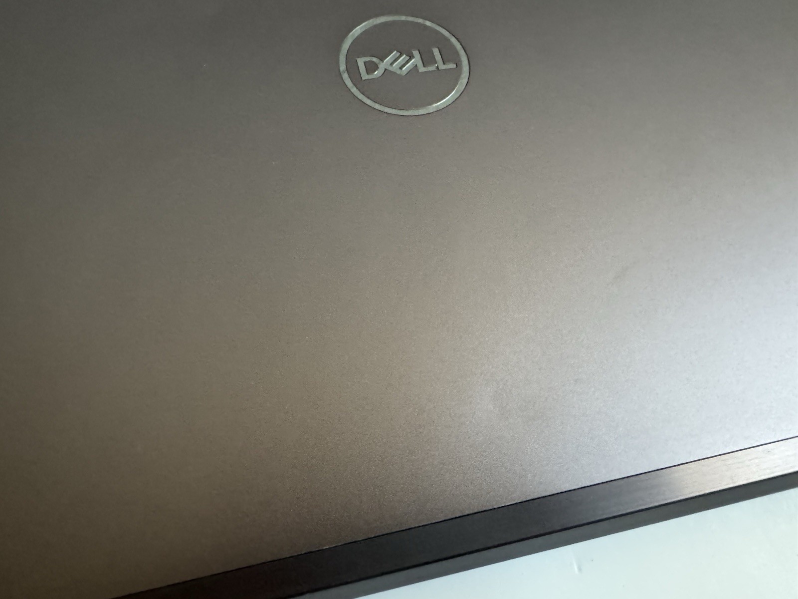 Gaming! Dell Vostro 7500 15.6 FHD i7-10750H 16GB RAM 256GB Win 11 GTX 1650 Ti
