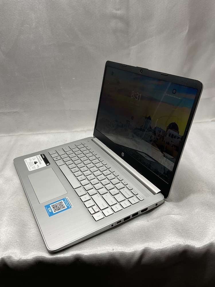 HP 14-fq0022od AMD 3020e 1.2GHz 57GB SSD 4GB RAM Radeon Graphic