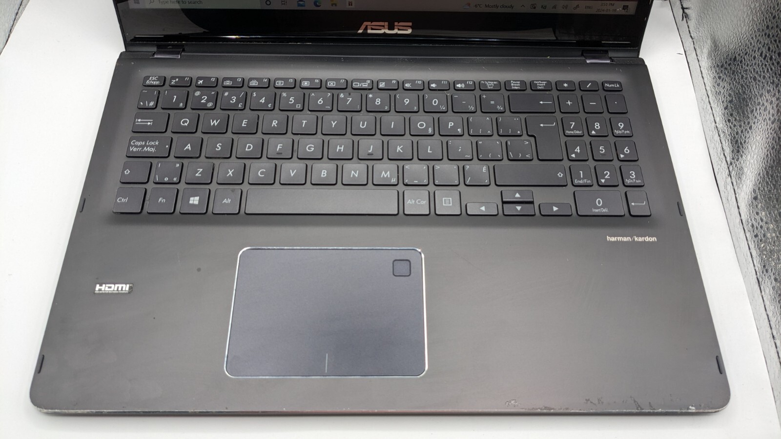 Asus Ux561u Zenbook Flip Intel I5-8250u,8gb RAM,512gb SSD,Touch Screen Laptop