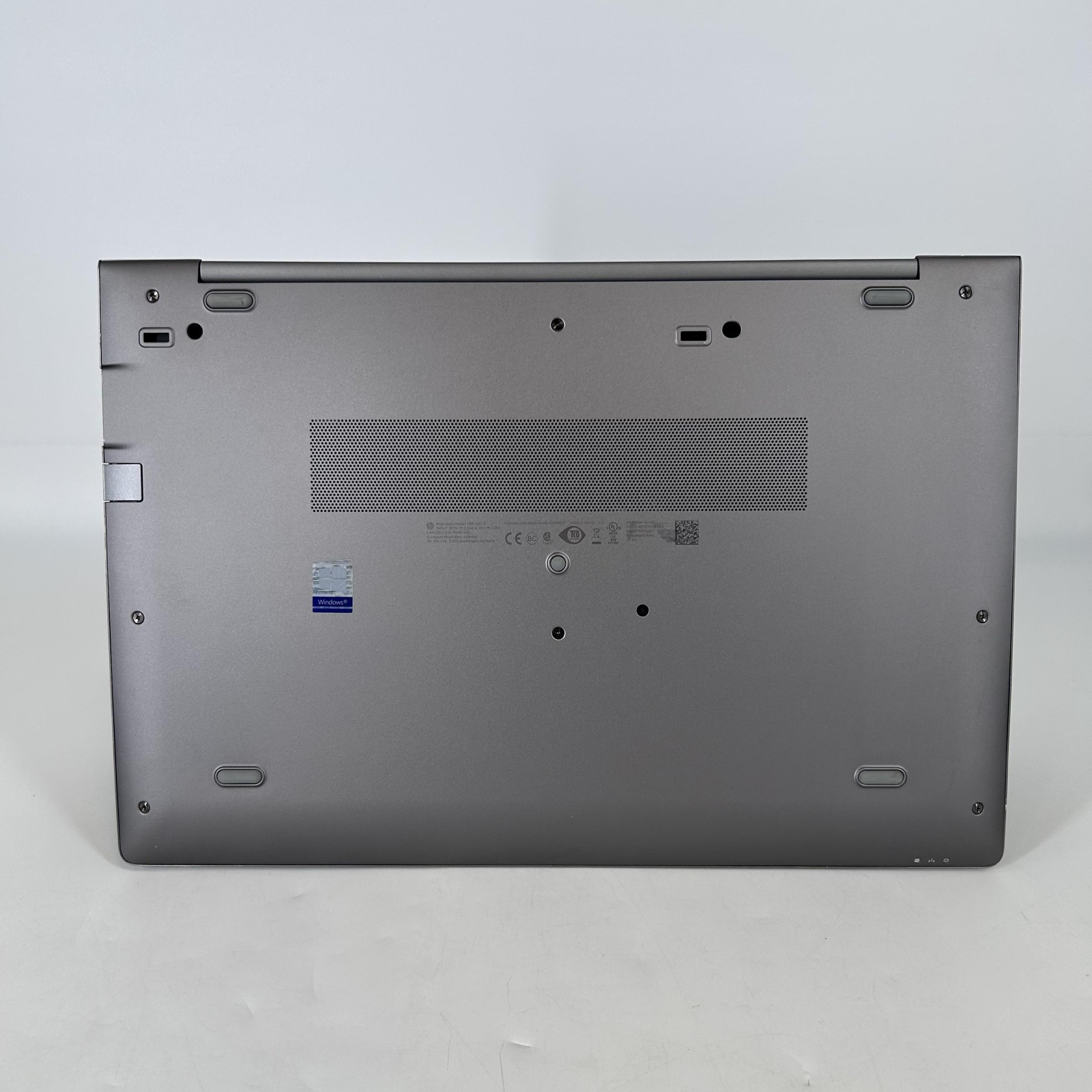 HP ZBook 15u G5 15.6 FHD i7-8550U 1.80GHz 16GB 512GB SSD AMD Radeon Pro WX 3100
