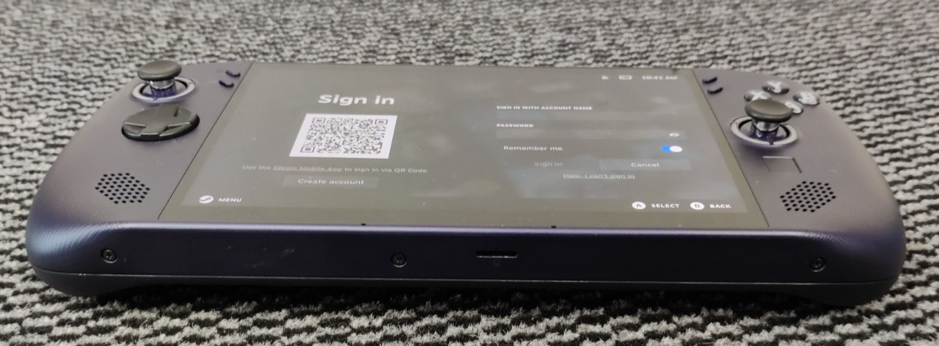 (147013) Lenovo Legion Go S 2 Steam OS 32GB (8APU1) w/Charger *Pre Owned*