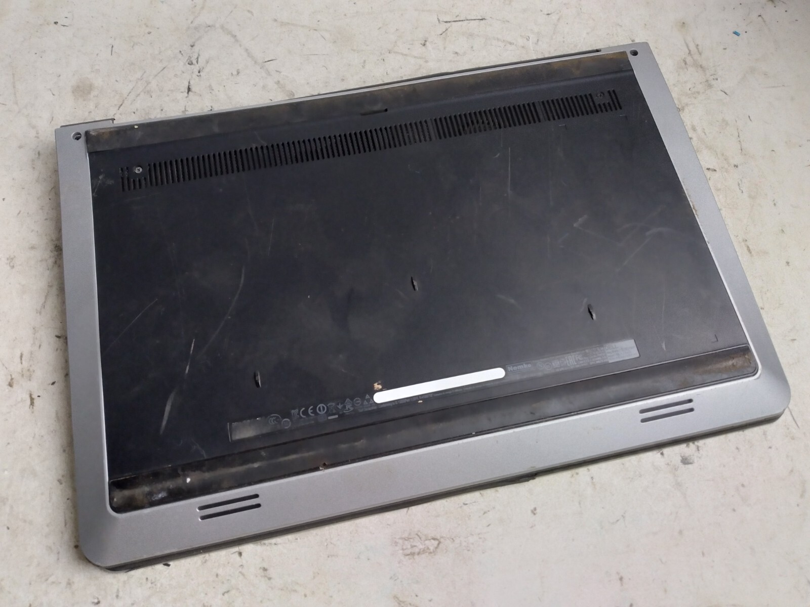 Dell P39F w/i5-5200U, 8GB RAM, 1TB HDD, 15.6″ Laptop for Parts/Repair